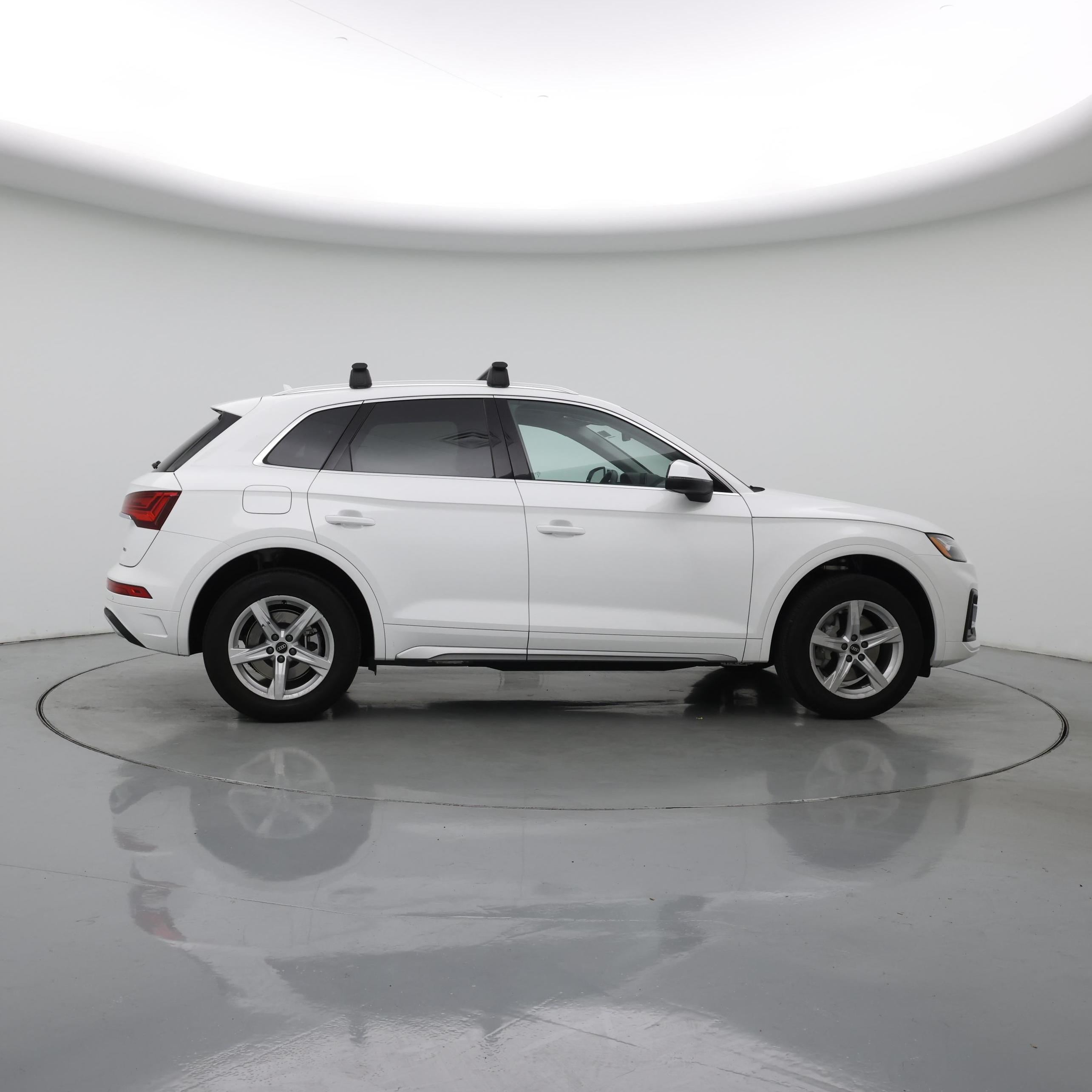Thumbnail: 2023 Audi Q5 - 7