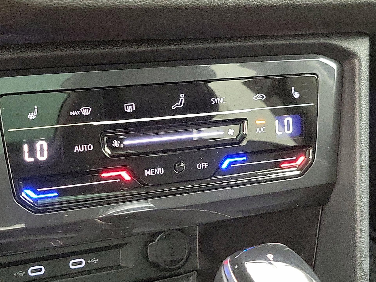 2023 Volkswagen Tiguan SE - Photo 17