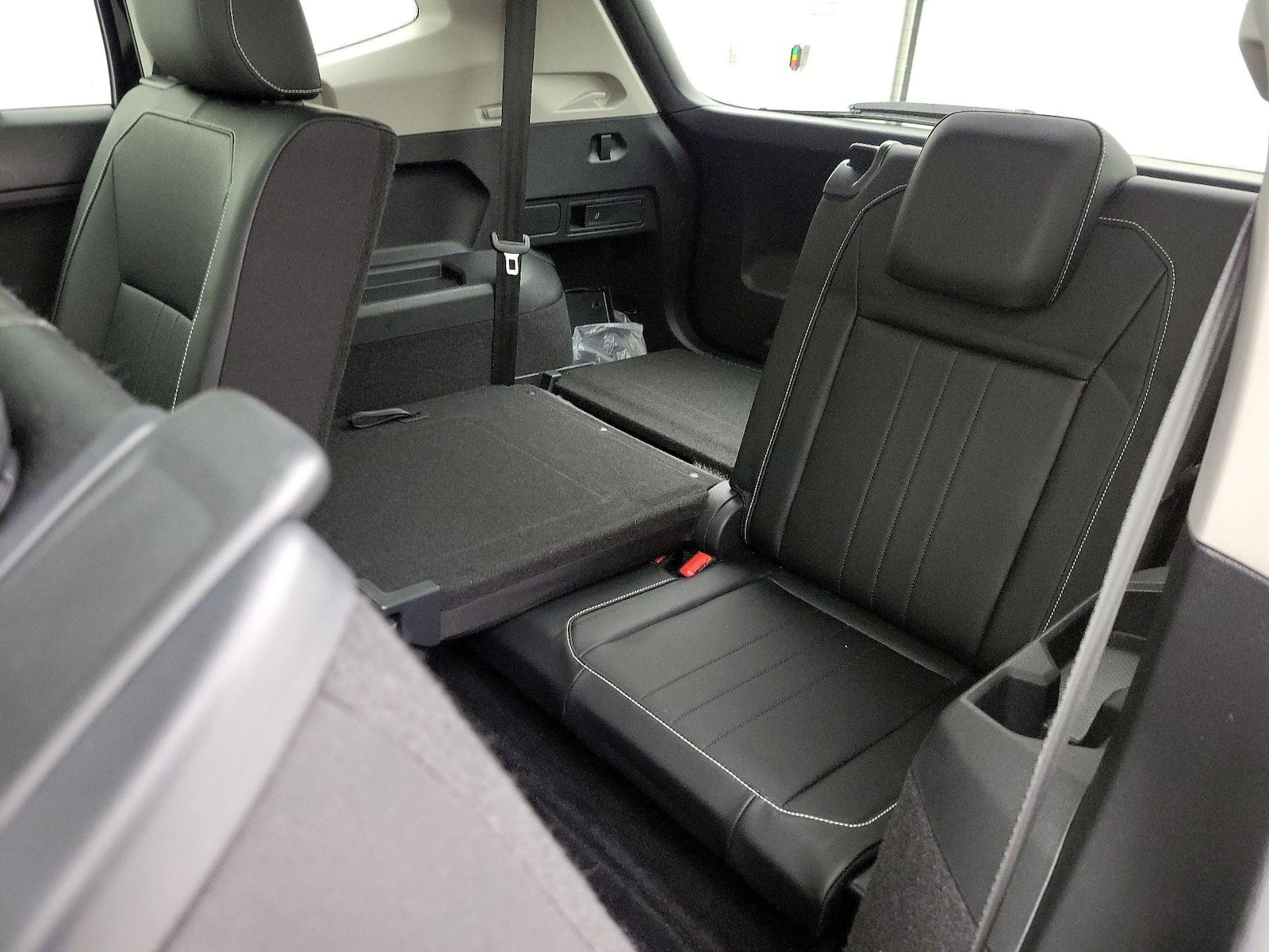 2023 Volkswagen Tiguan SE - Photo 22