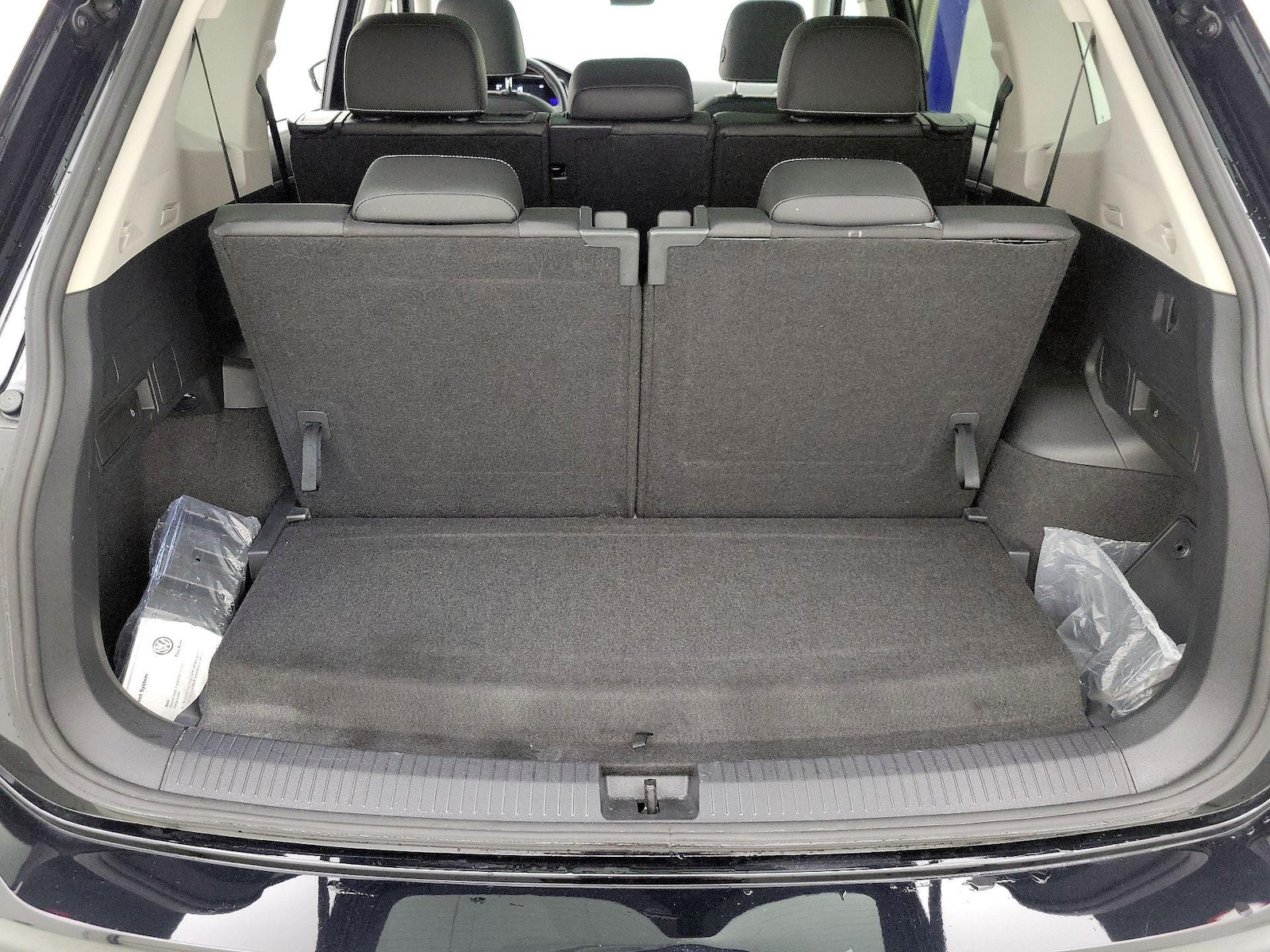 2023 Volkswagen Tiguan SE - Photo 23