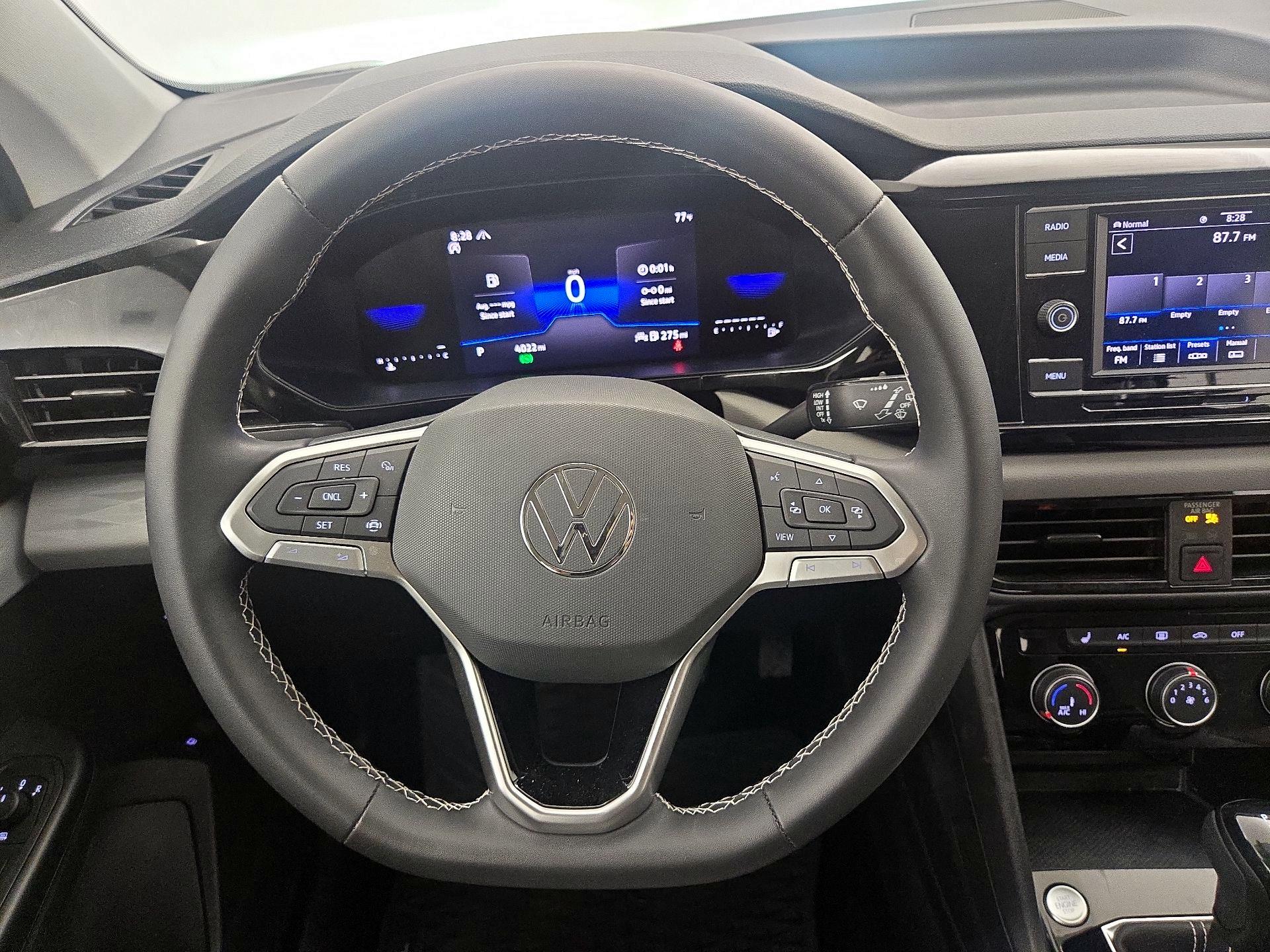 Thumbnail: 2023 Volkswagen Taos - 10