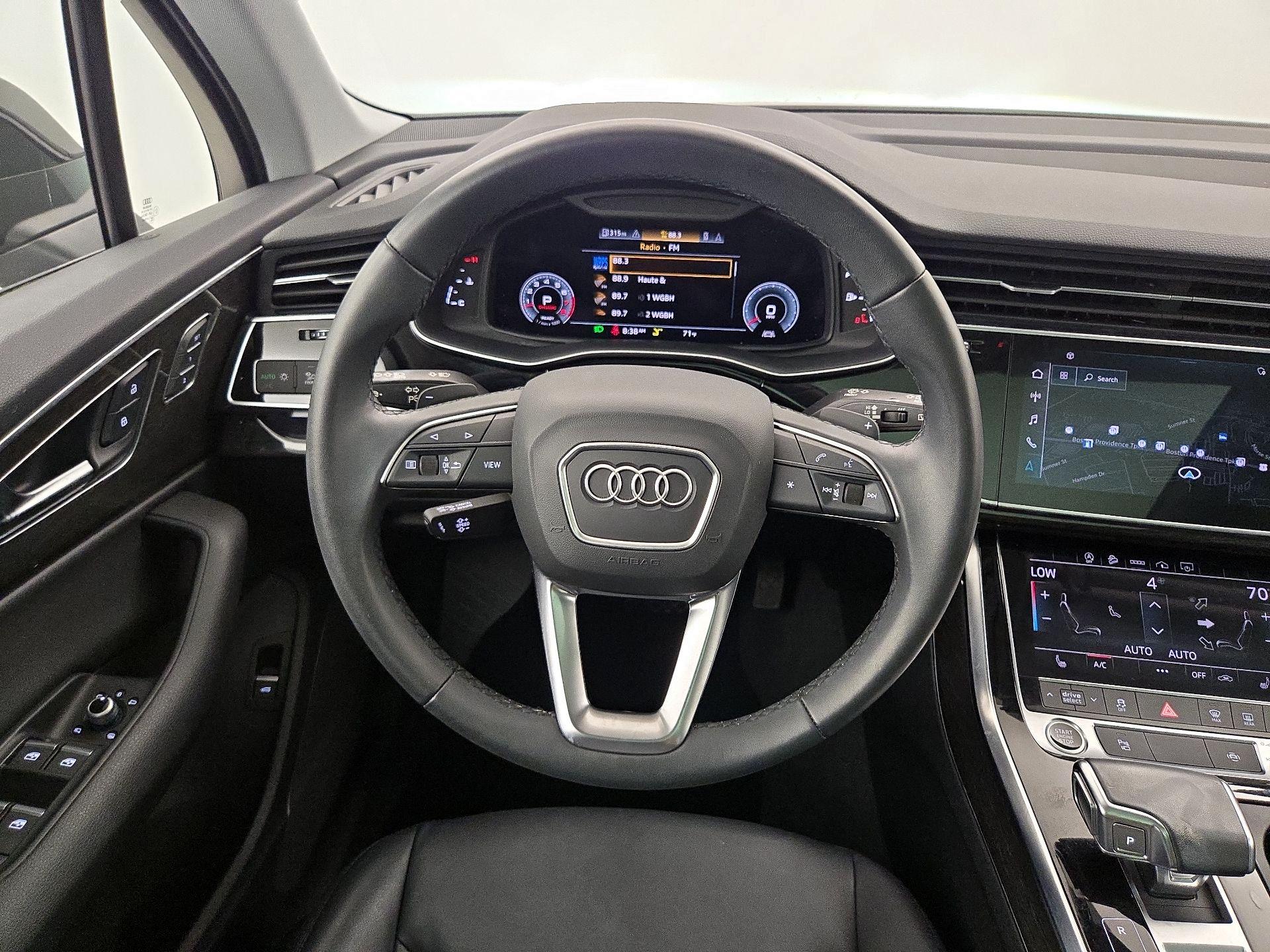 Thumbnail: 2022 Audi Q7 - 10