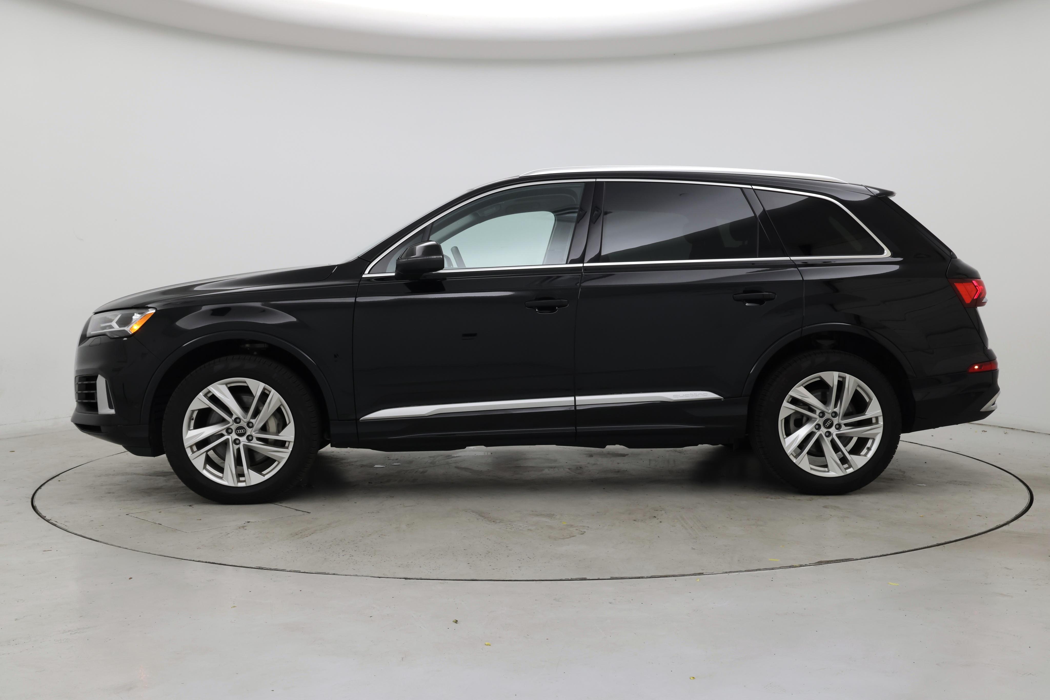 Thumbnail: 2022 Audi Q7 - 3