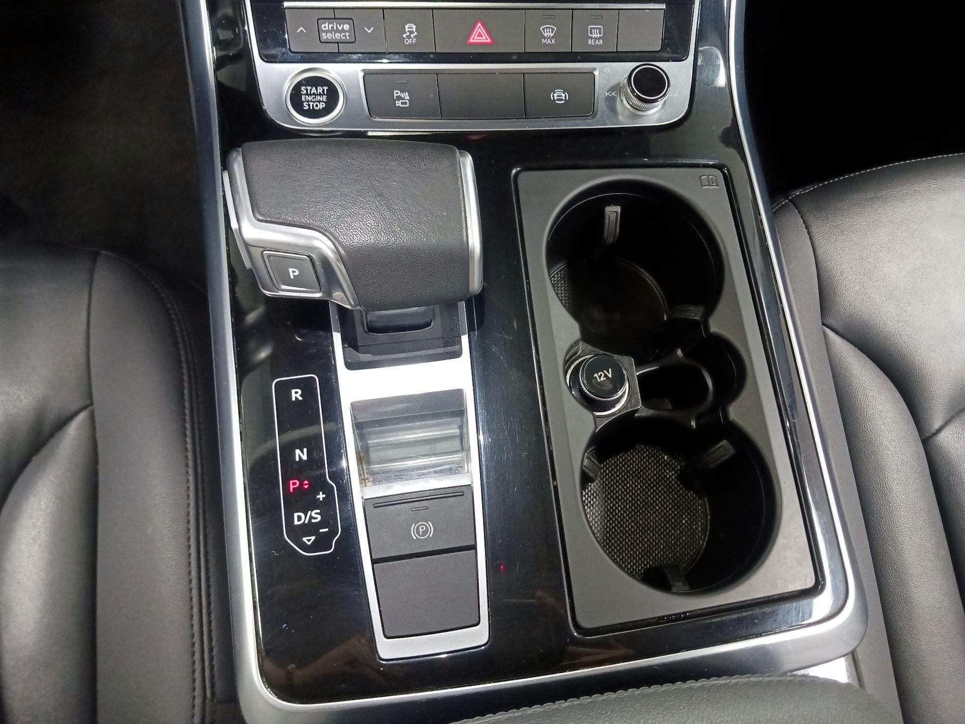 Thumbnail: 2022 Audi Q7 - 18