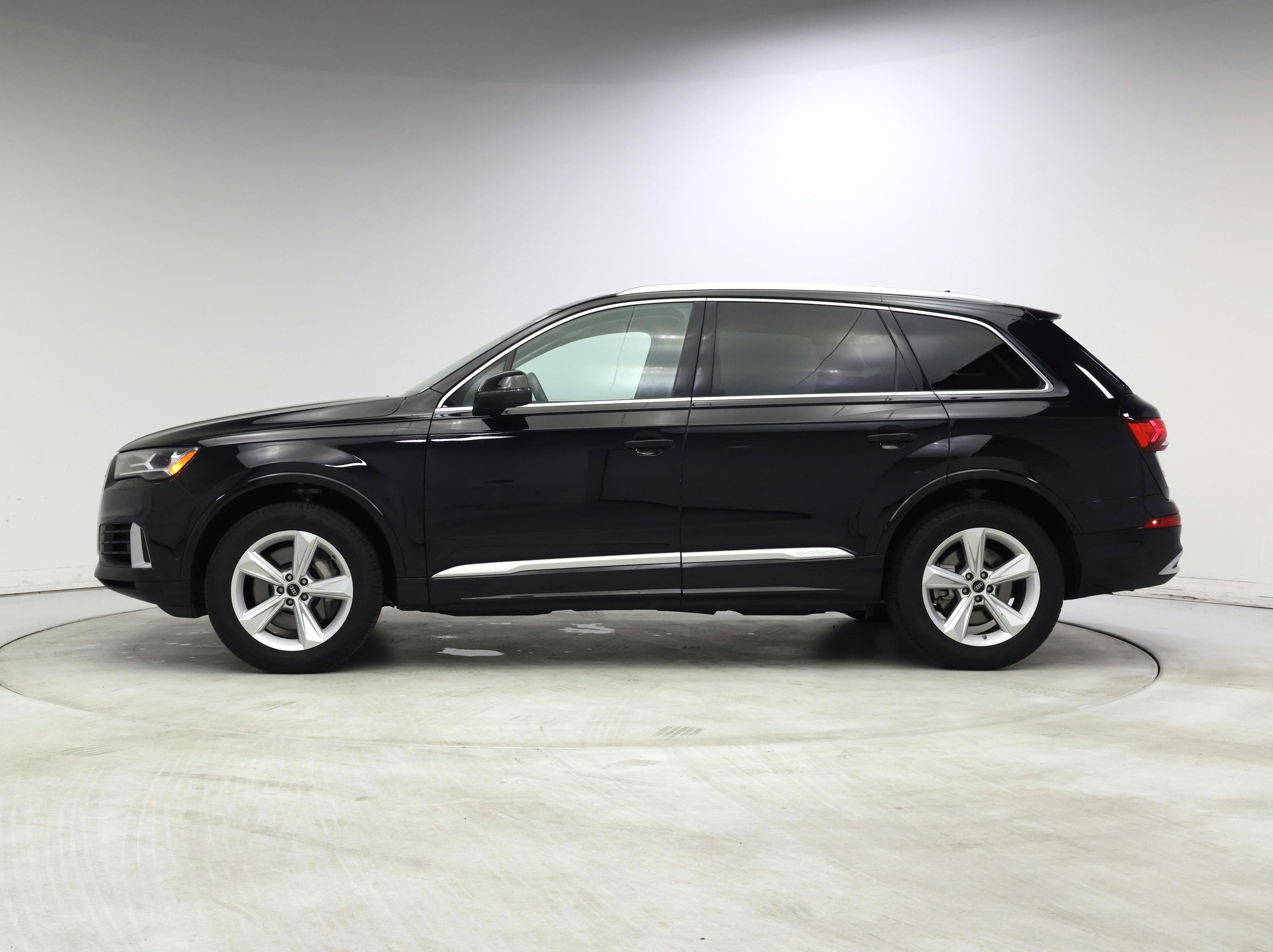 Thumbnail: 2022 Audi Q7 - 3