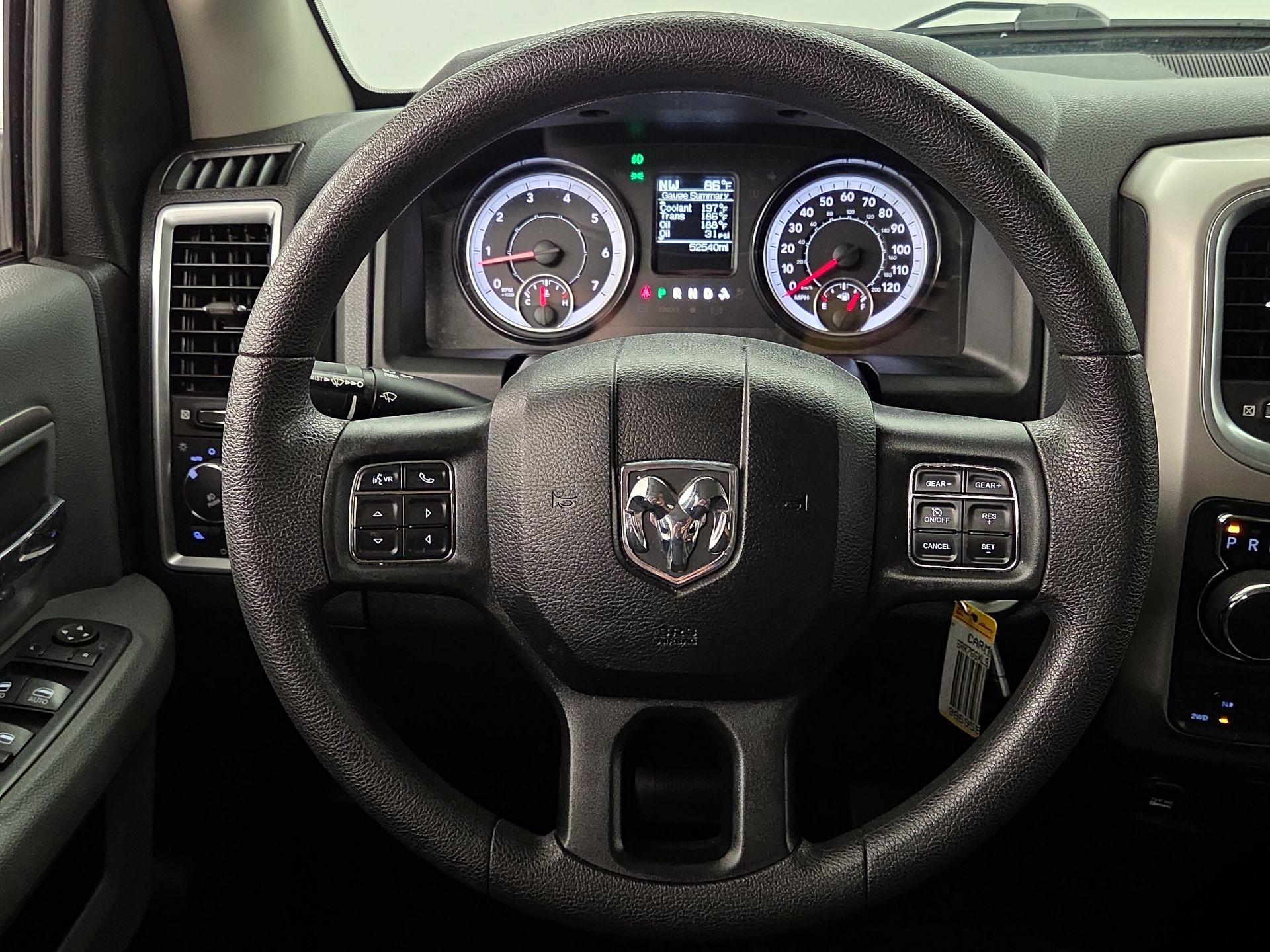 Thumbnail: 2020 RAM 1500 Classic - 10