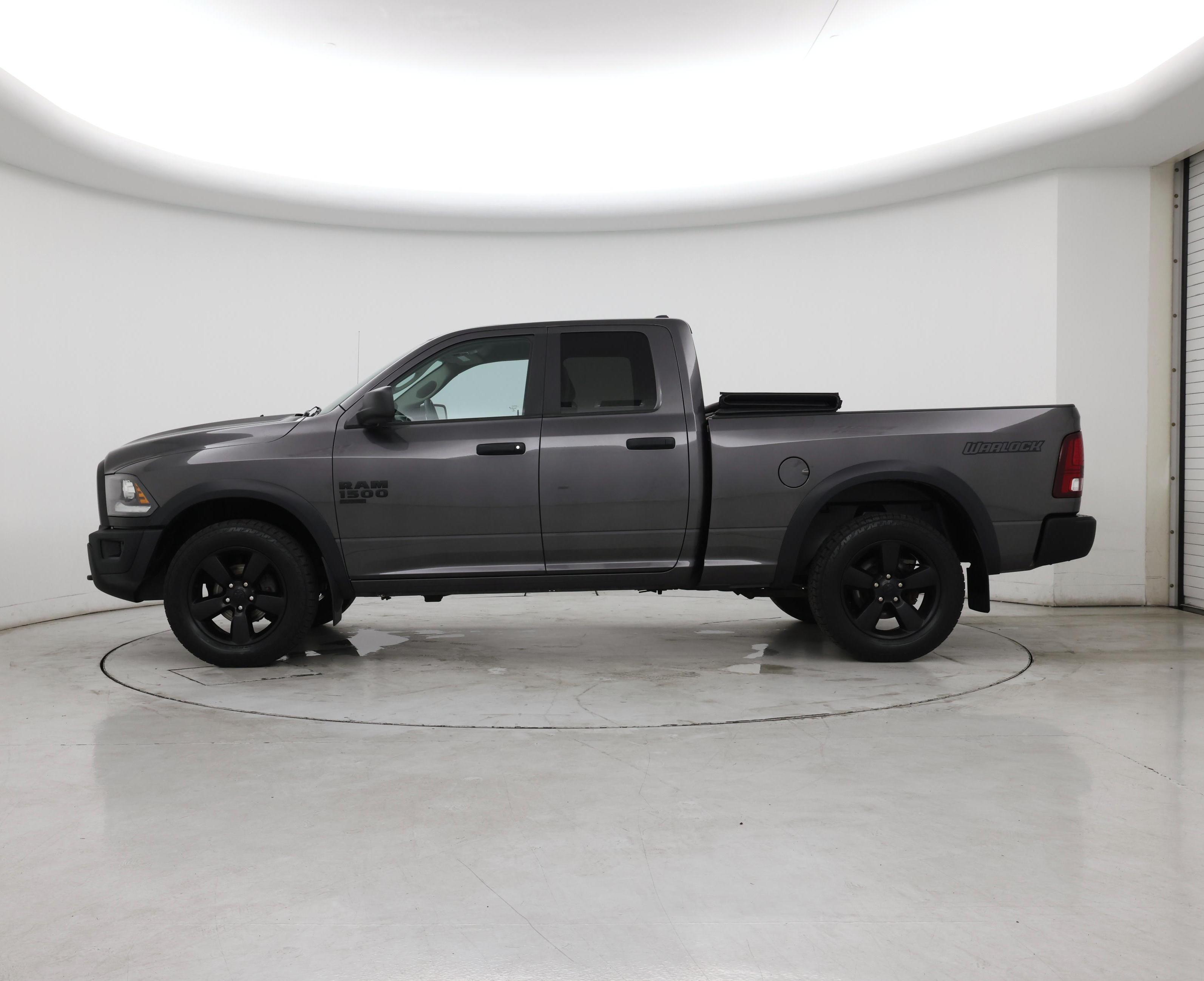 Thumbnail: 2020 RAM 1500 Classic - 3