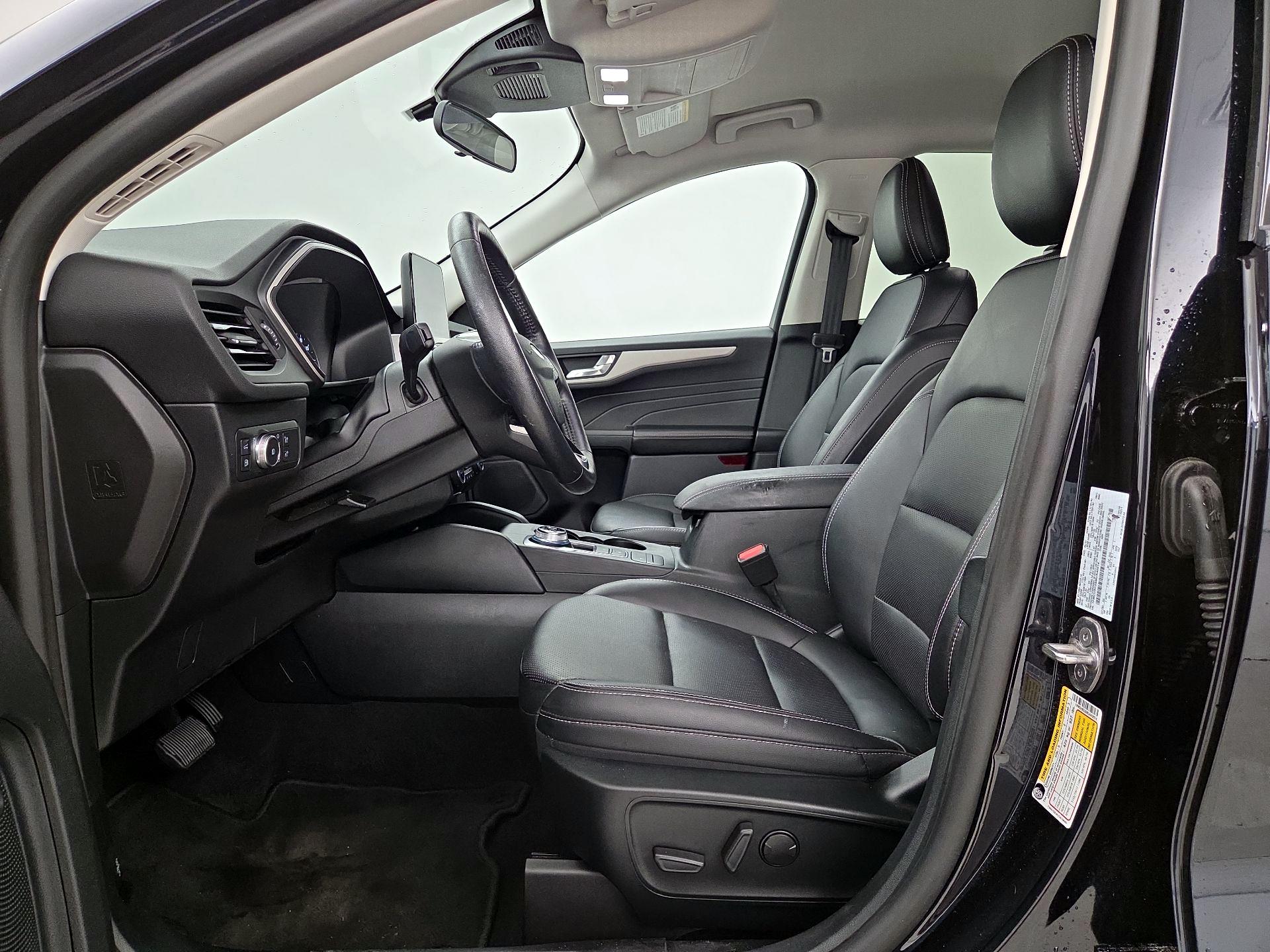 Thumbnail: 2021 Ford Escape - 11