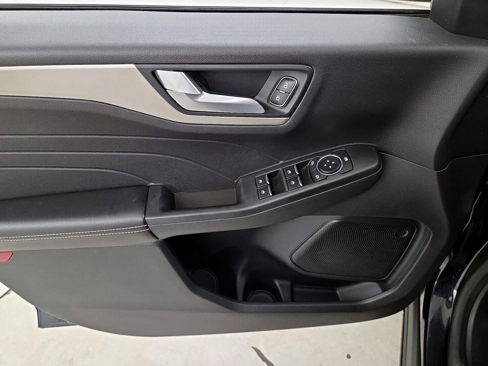 2021 Ford Escape SEL - Photo 13
