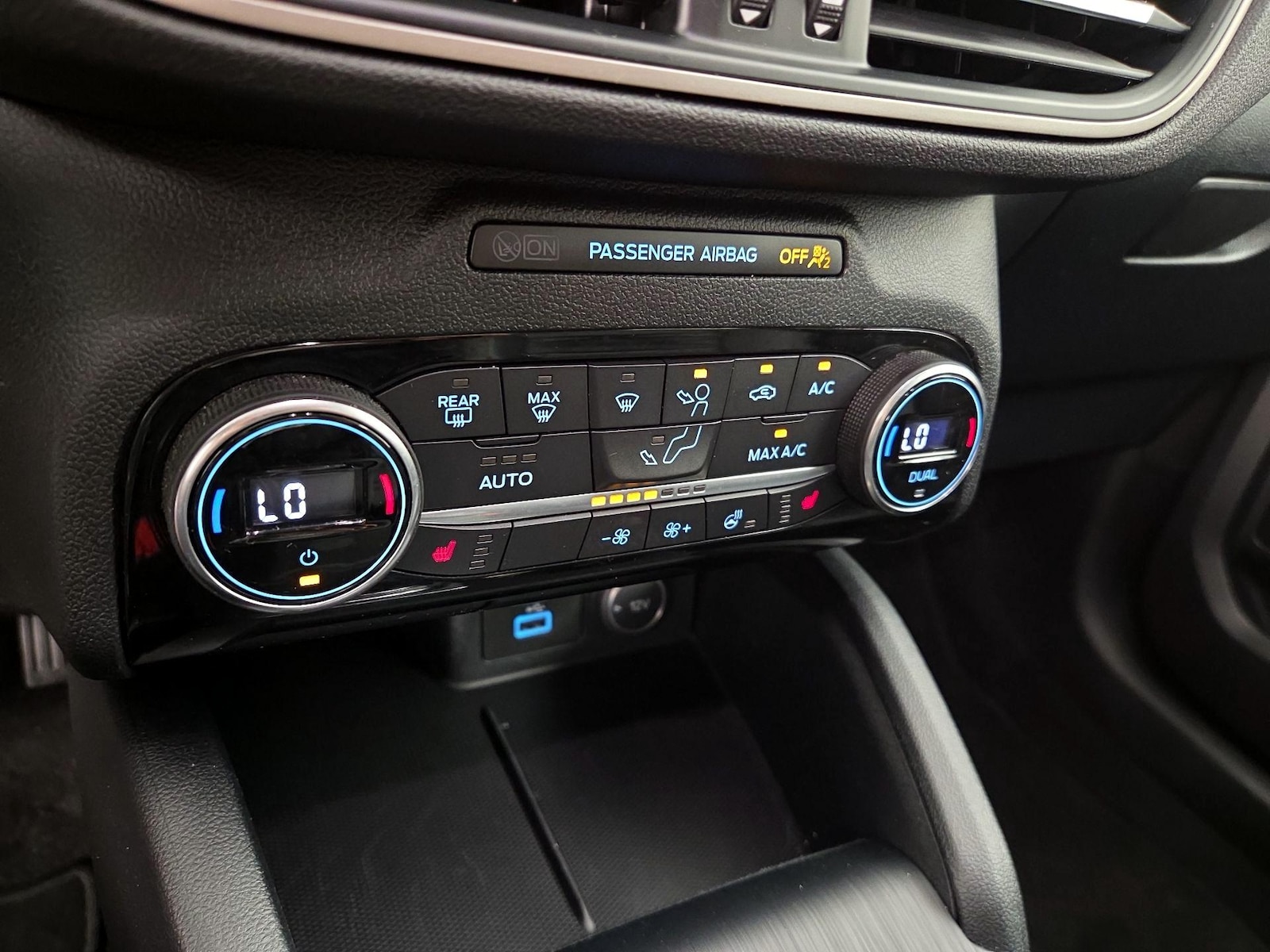 2021 Ford Escape SEL - Photo 17