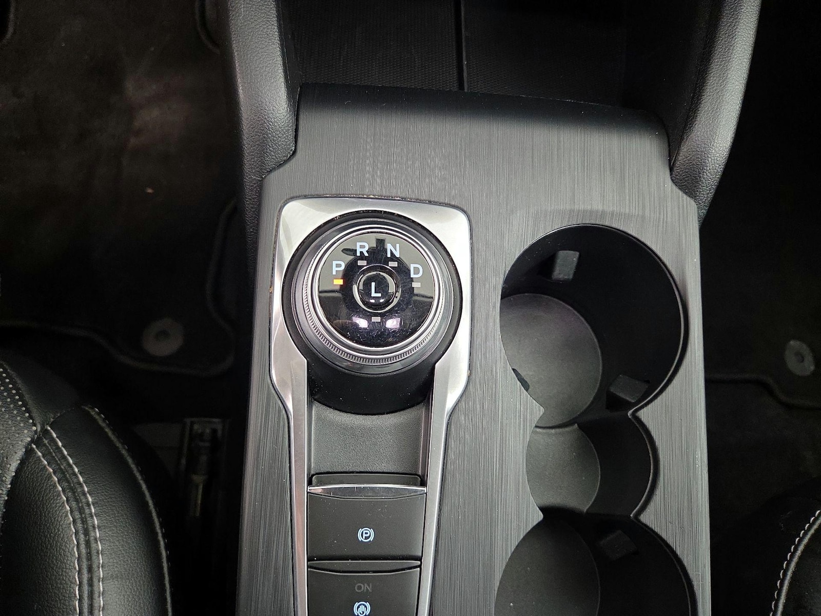 2021 Ford Escape SEL - Photo 18