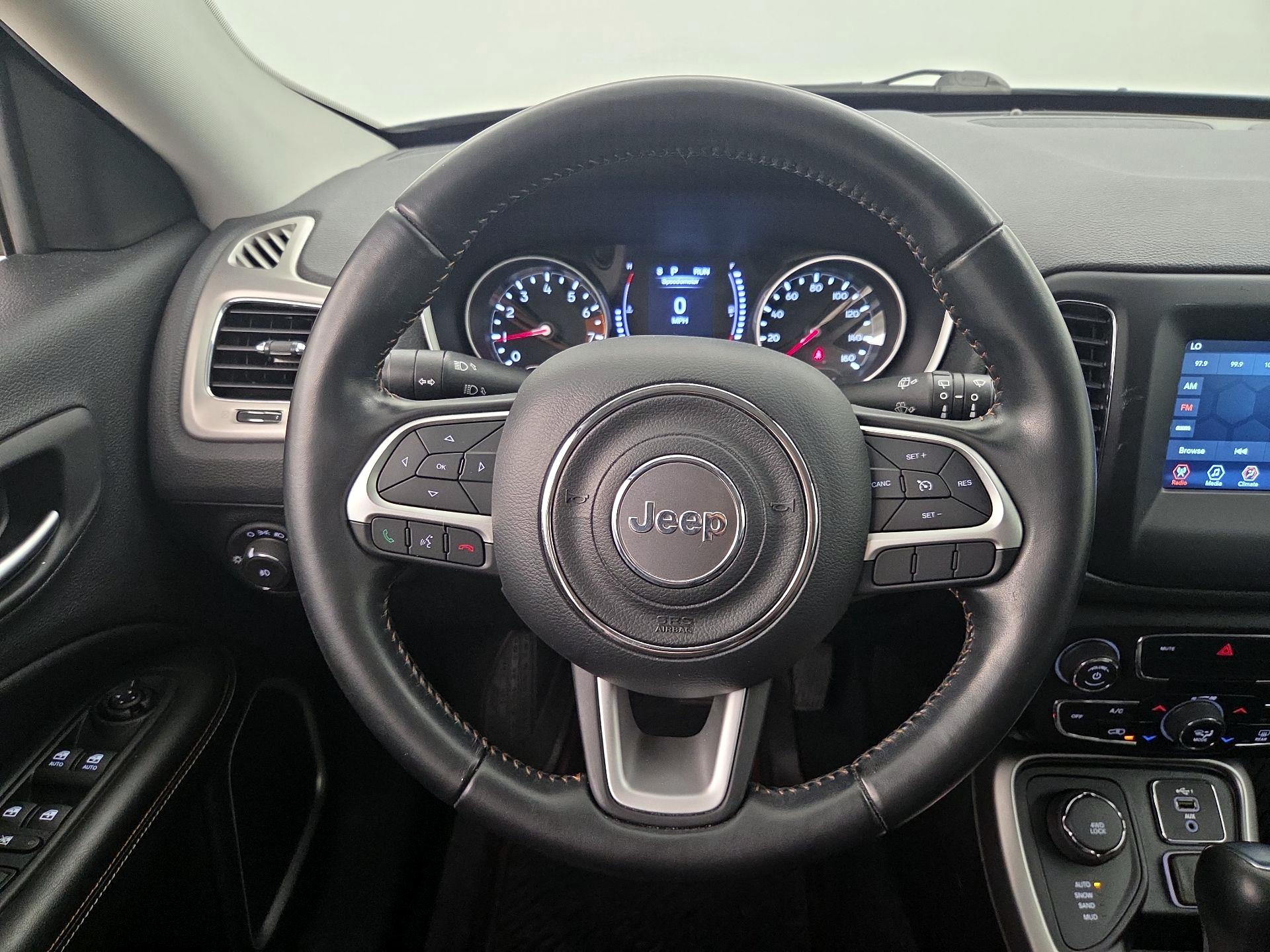 Thumbnail: 2020 Jeep Compass - 10