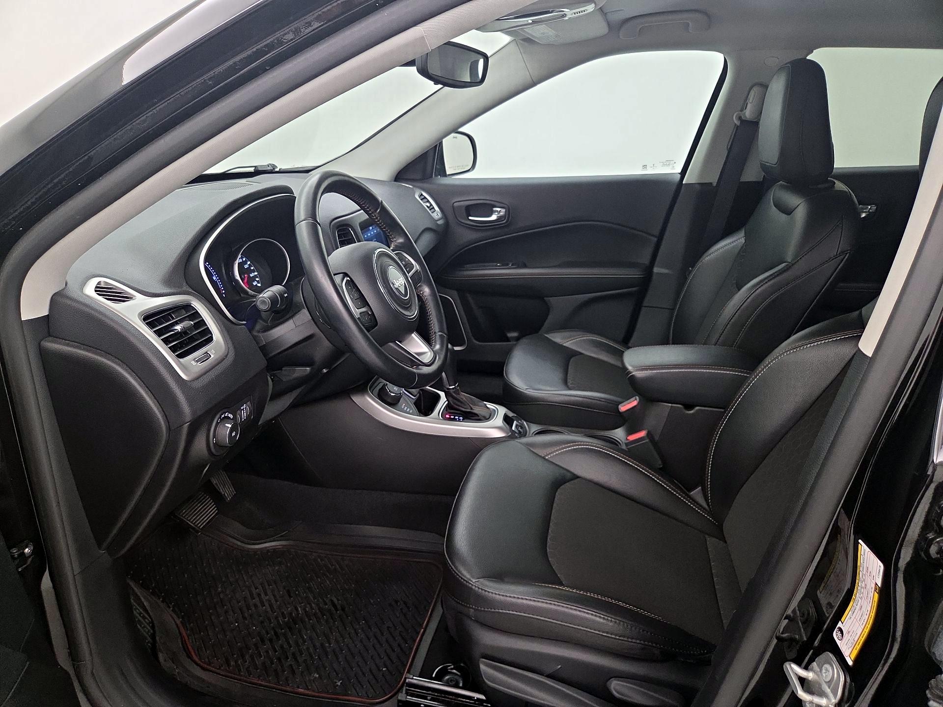 Thumbnail: 2020 Jeep Compass - 11