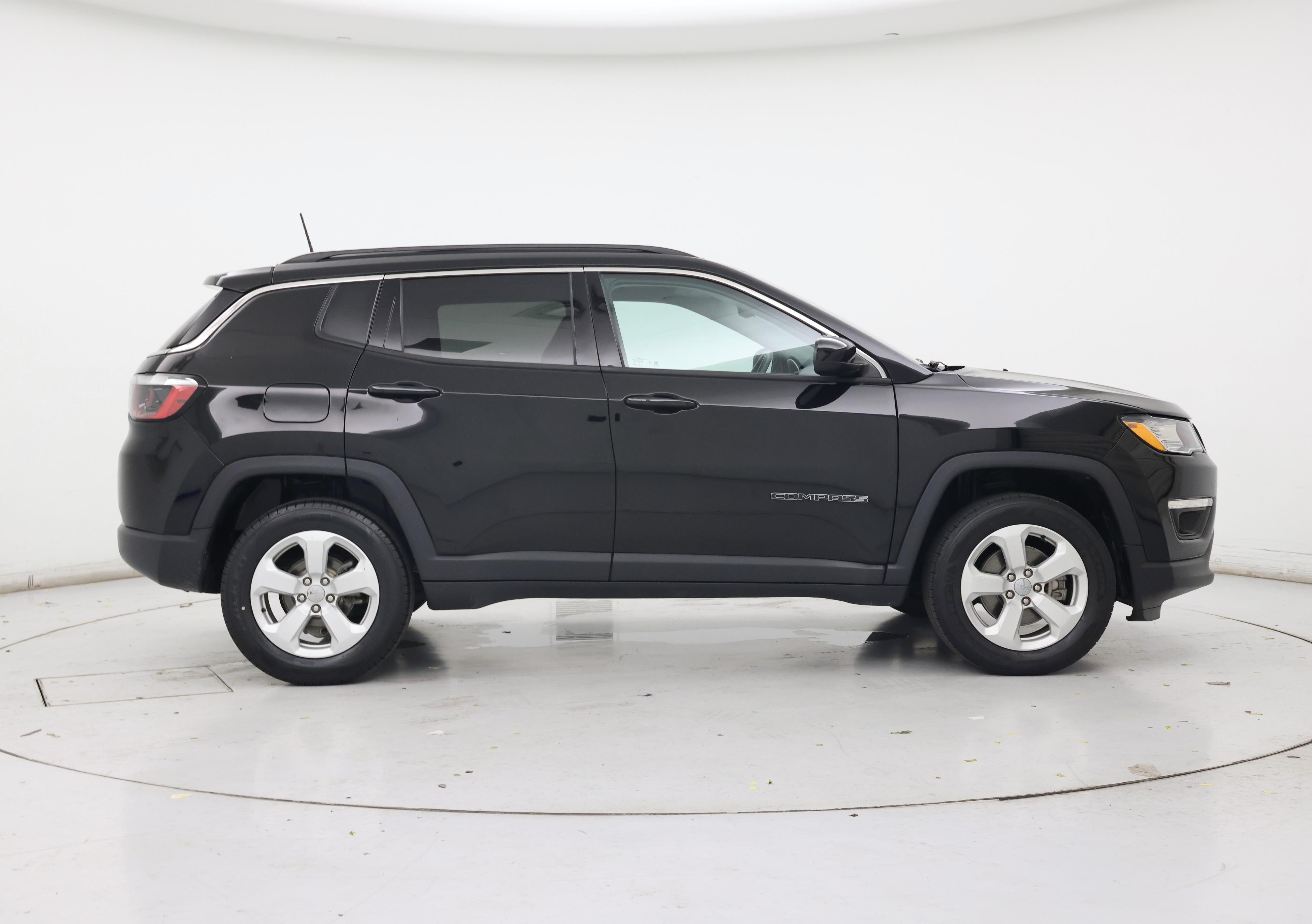 Thumbnail: 2020 Jeep Compass - 7