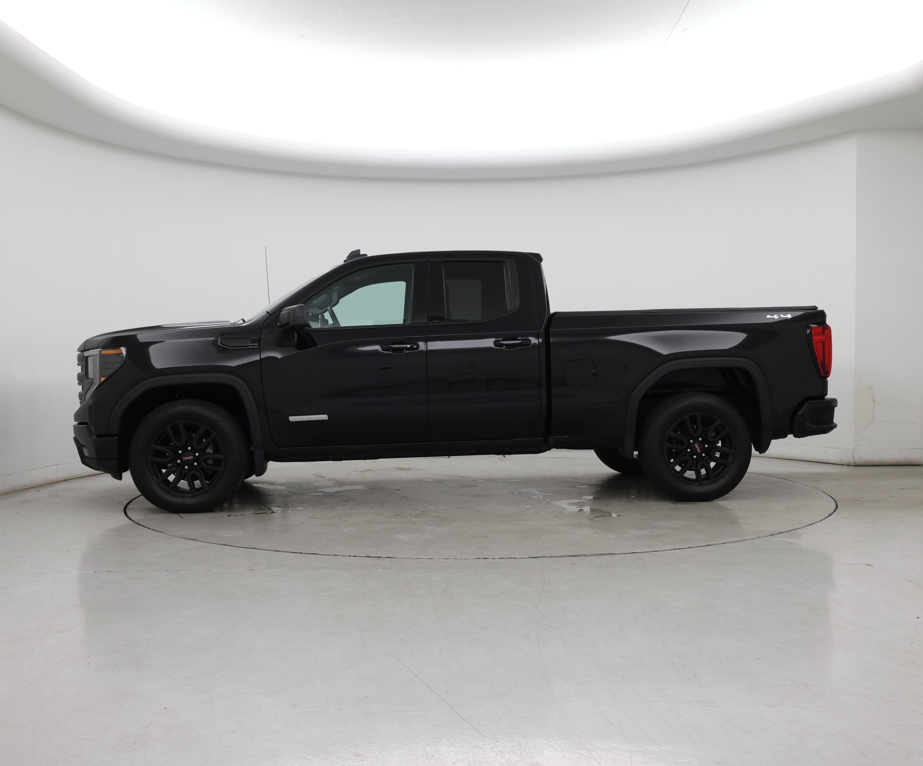 Thumbnail: 2023 GMC Sierra 1500 - 3