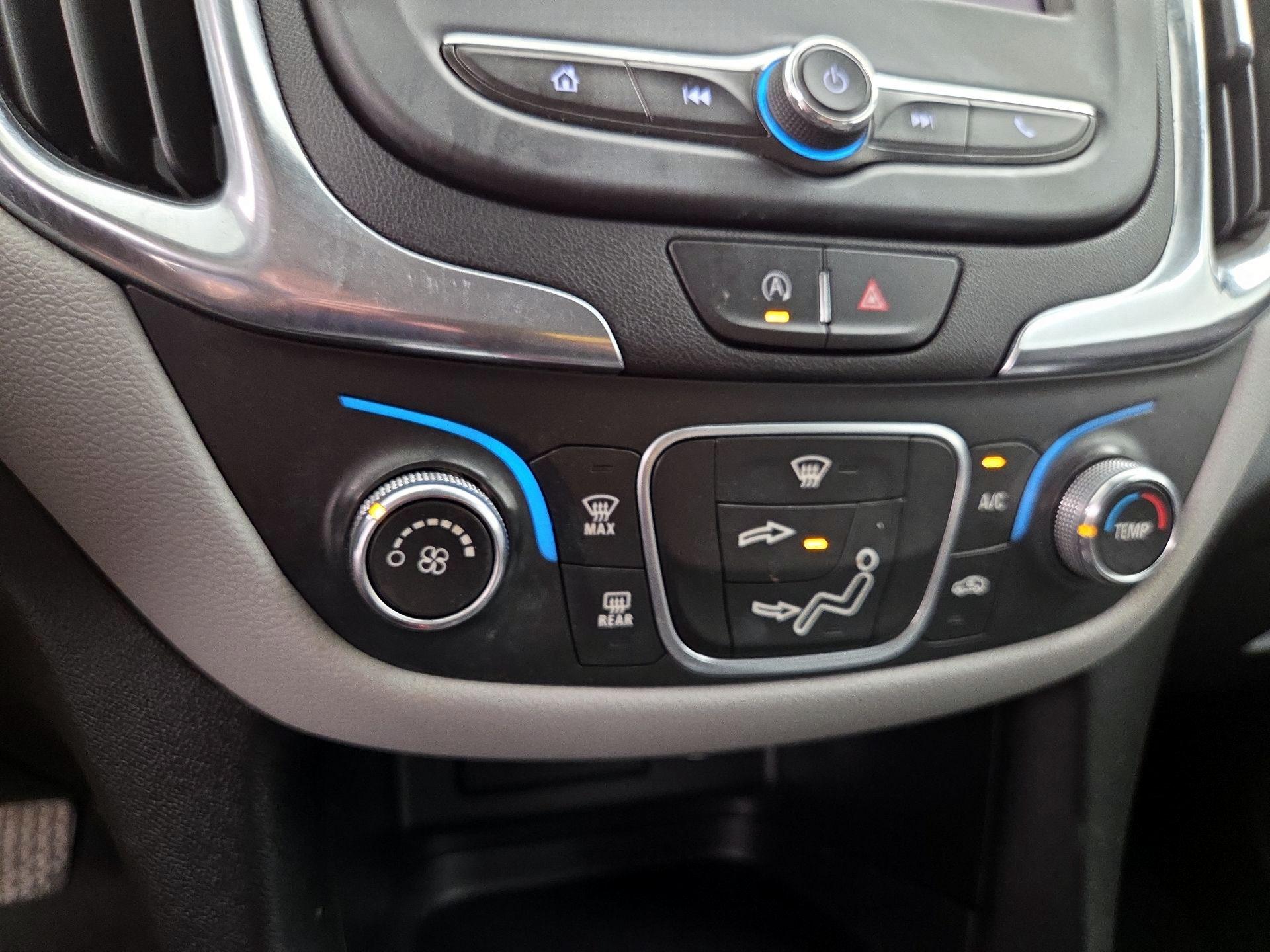 Thumbnail: 2024 Chevrolet Equinox - 16