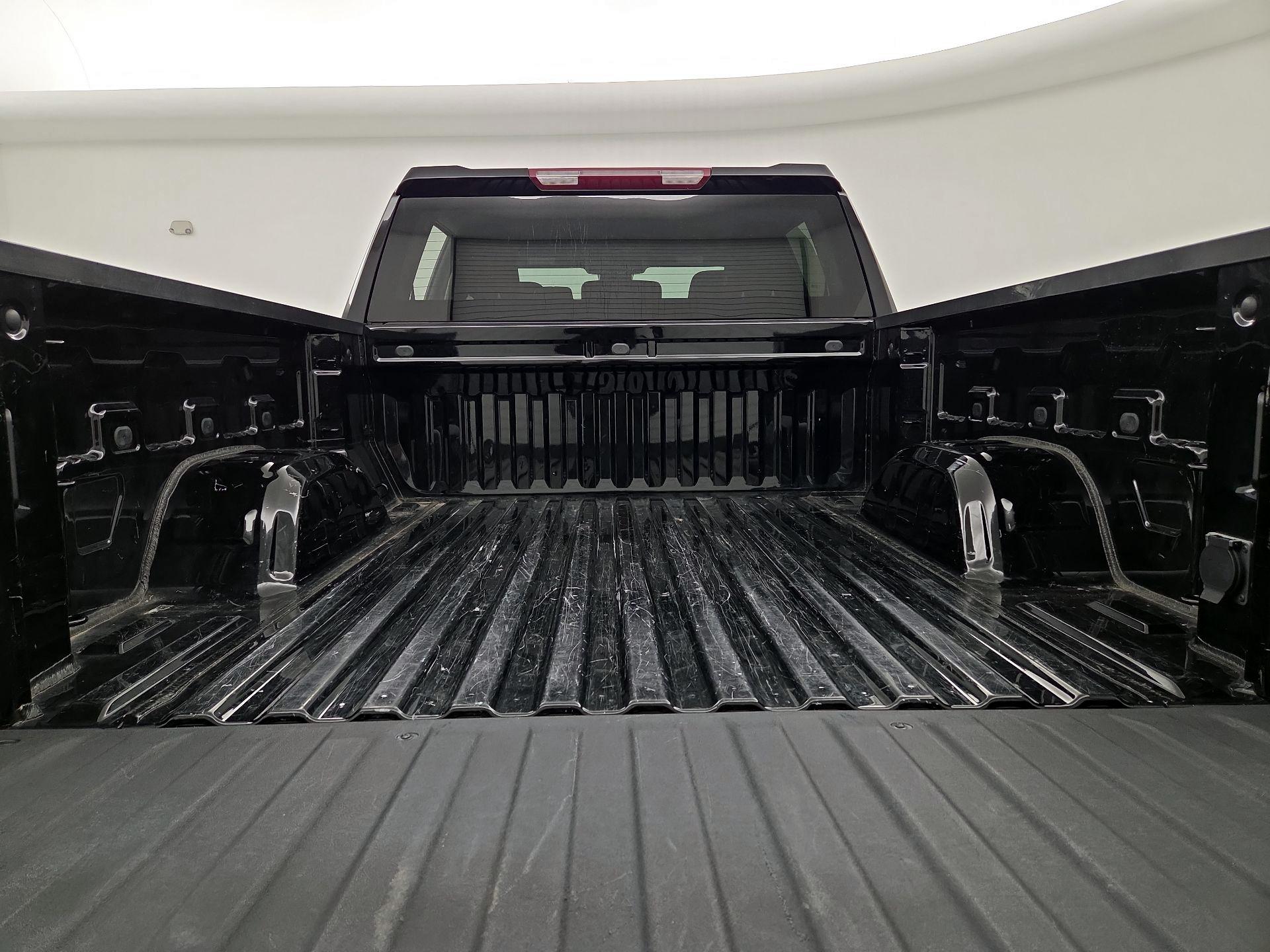 Thumbnail: 2023 Chevrolet Silverado 1500 - 20