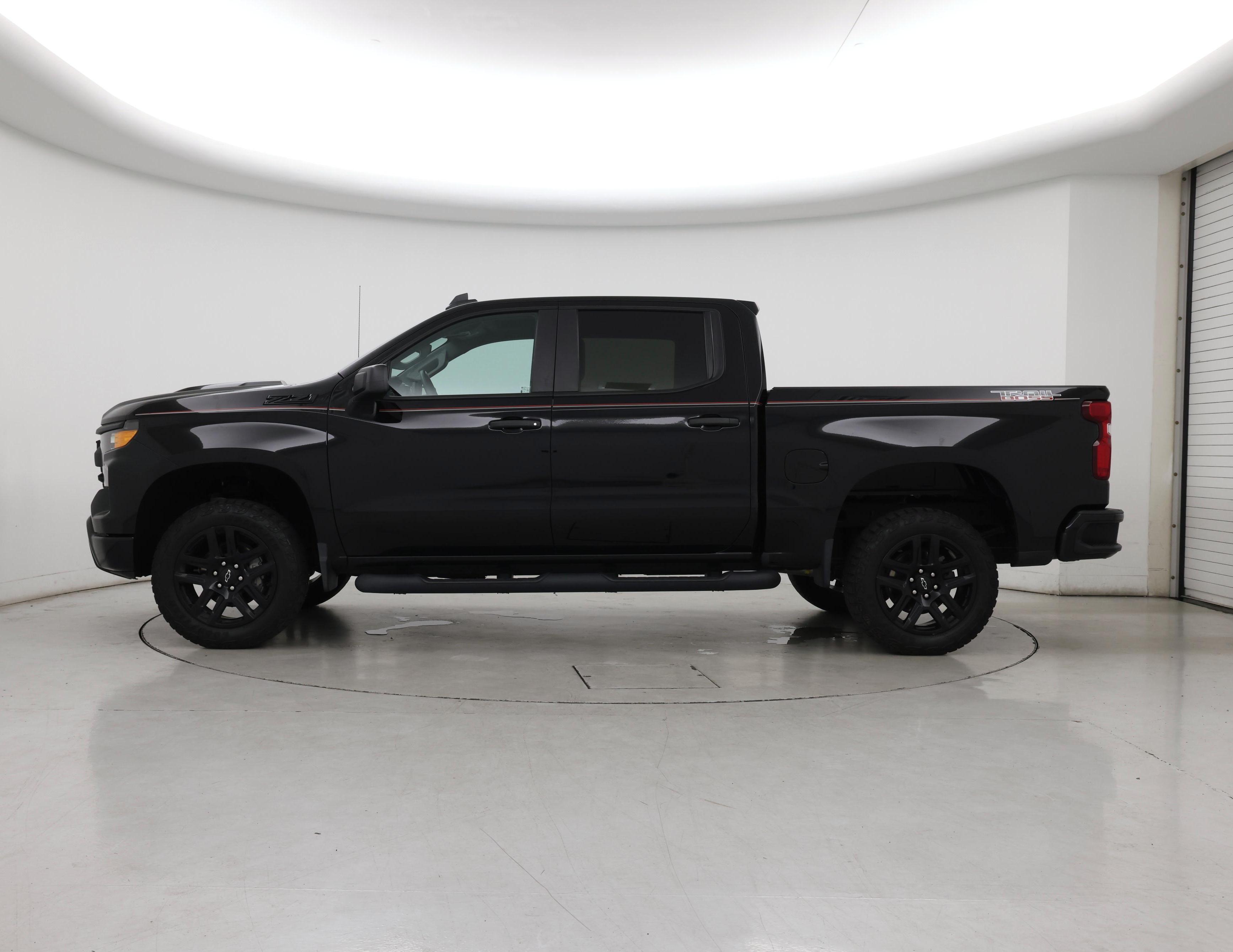 Thumbnail: 2023 Chevrolet Silverado 1500 - 3