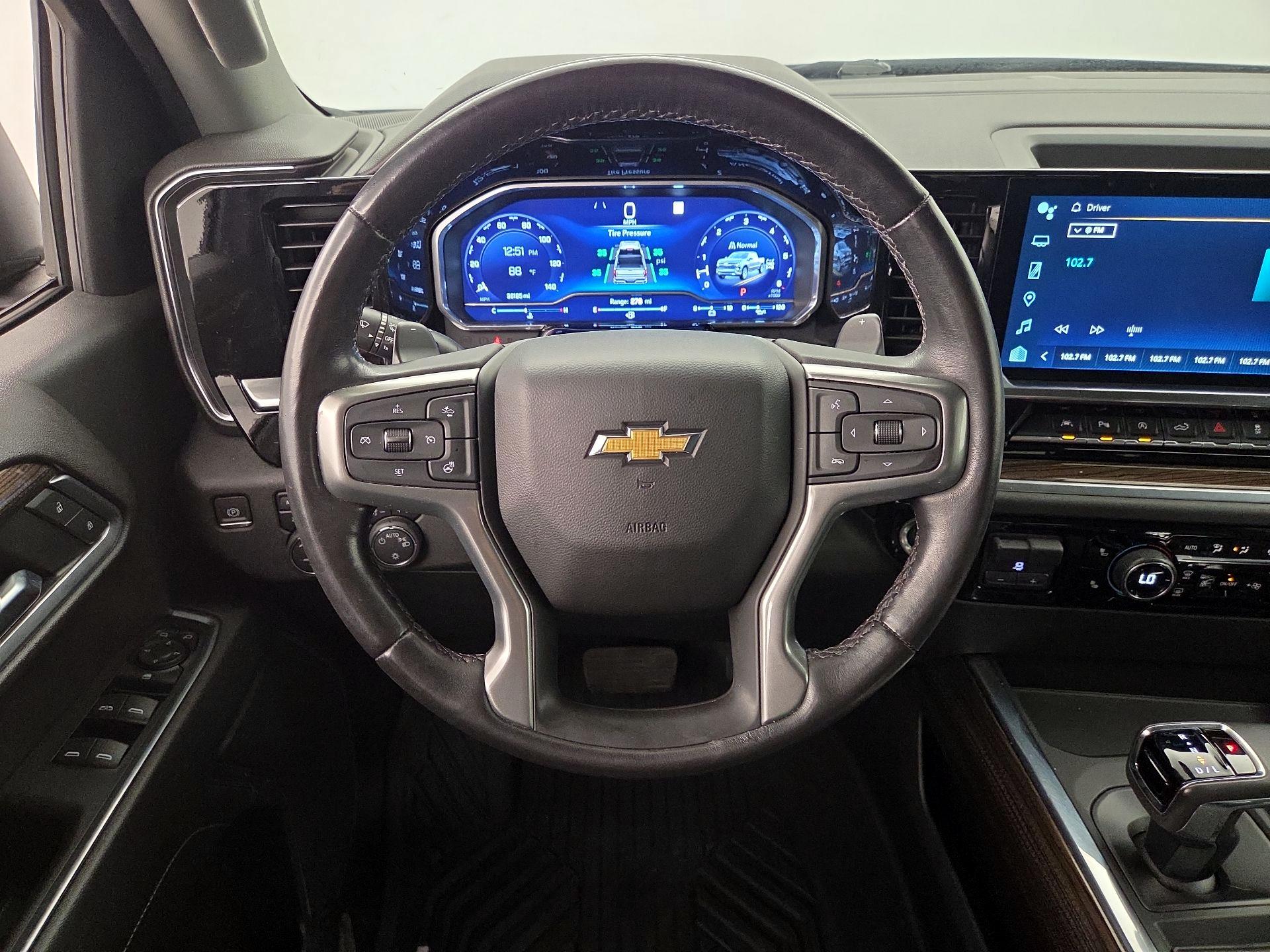 Thumbnail: 2022 Chevrolet Silverado 1500 - 10
