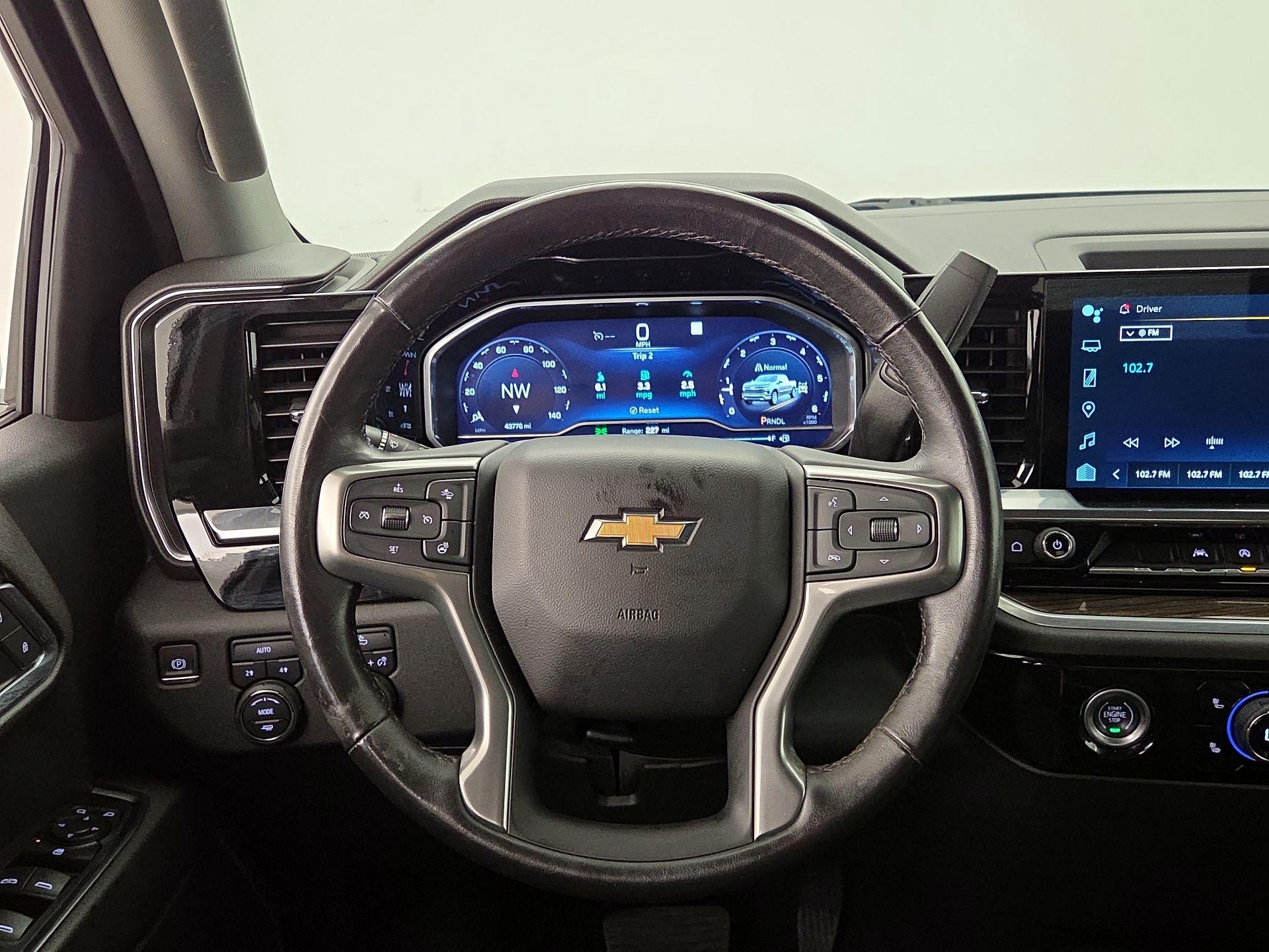 Thumbnail: 2022 Chevrolet Silverado 1500 - 10