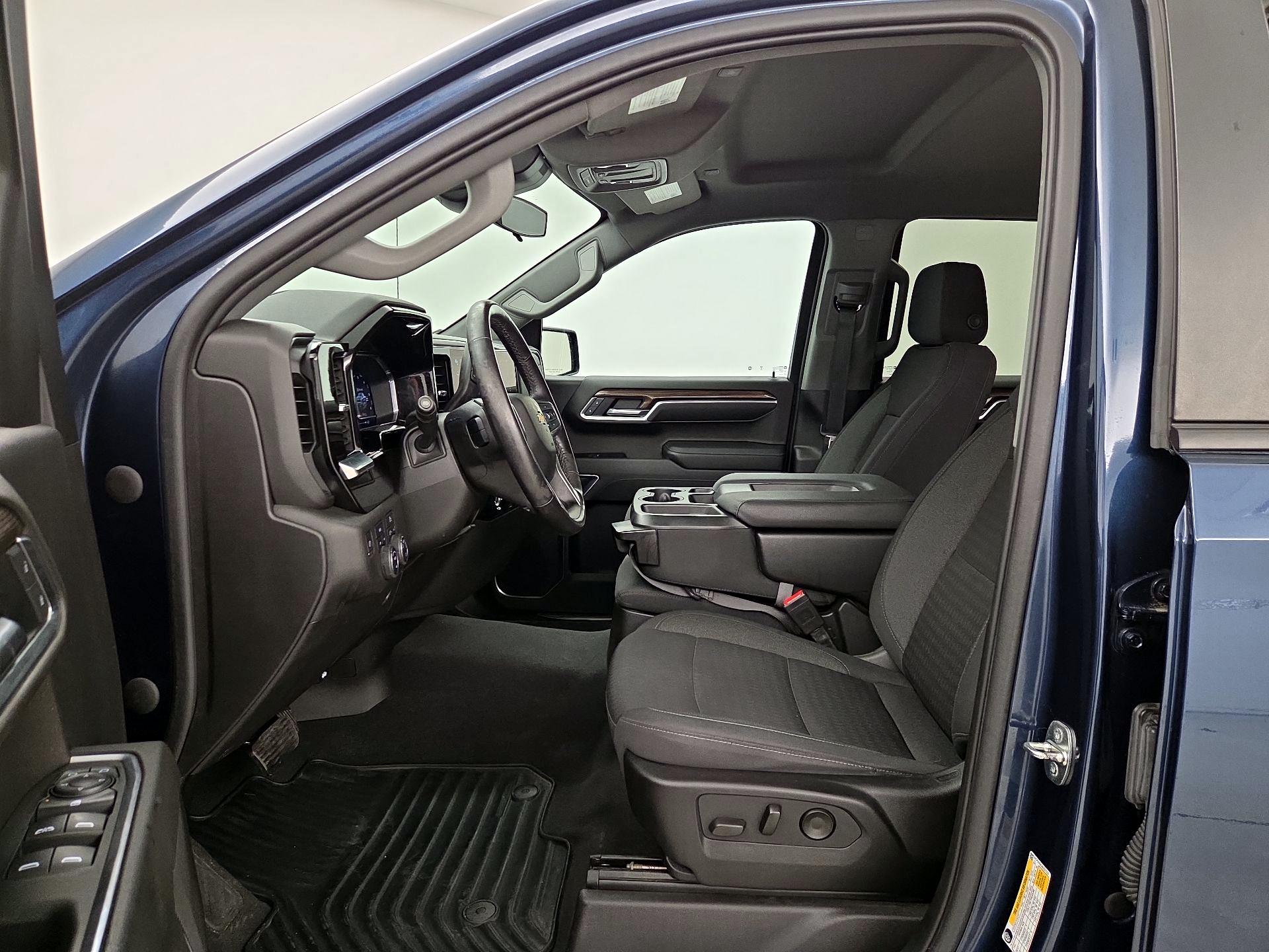 Thumbnail: 2022 Chevrolet Silverado 1500 - 11