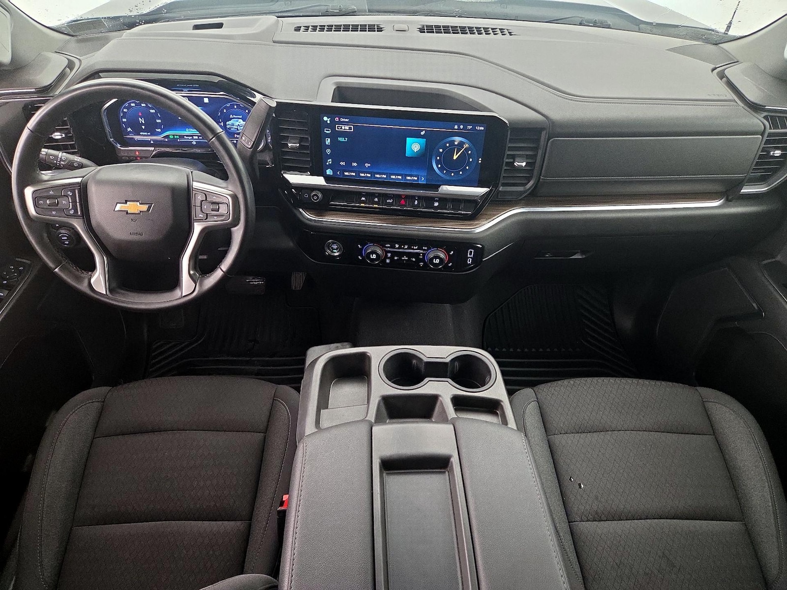 2023 Chevrolet Silverado 1500 LT - Photo 10