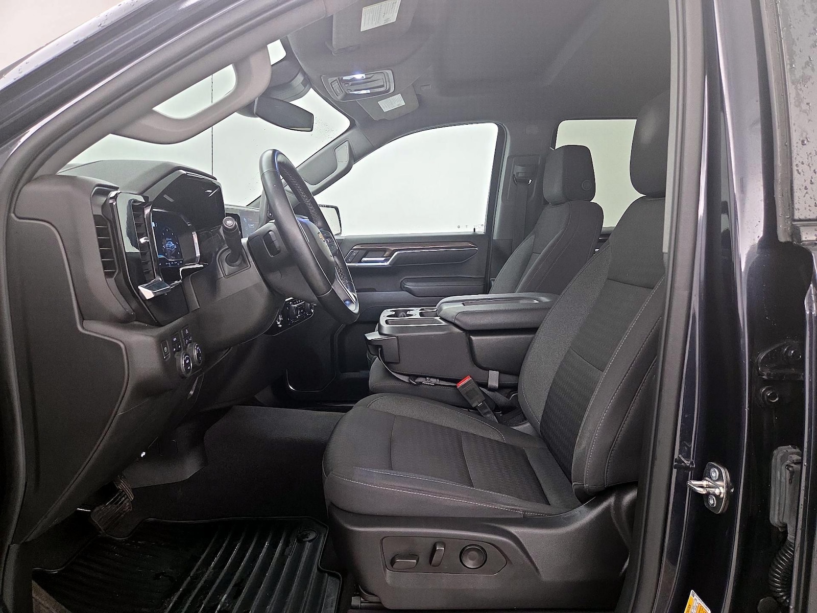 2023 Chevrolet Silverado 1500 LT - Photo 12