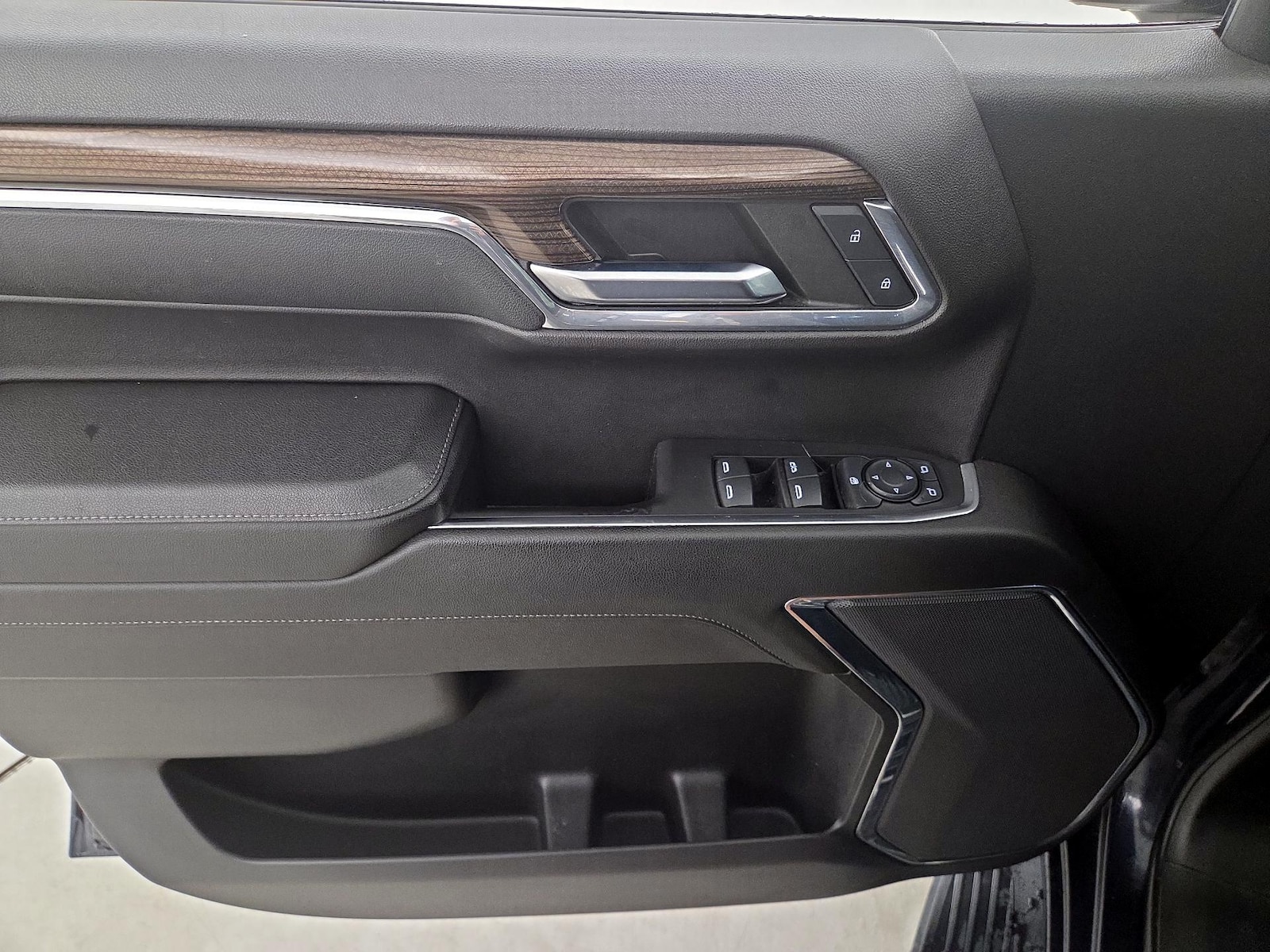 2023 Chevrolet Silverado 1500 LT - Photo 13