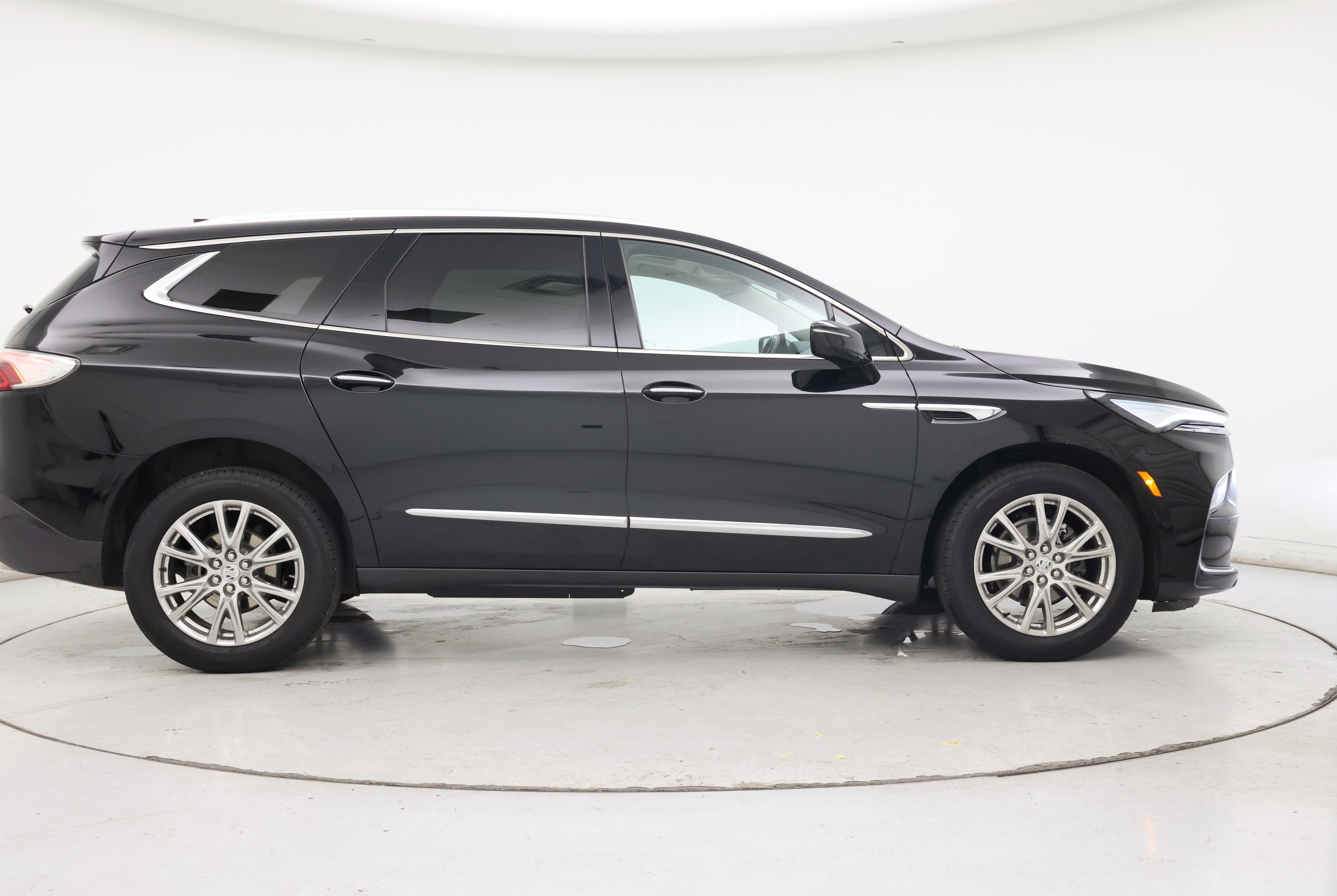 Thumbnail: 2023 Buick Enclave - 7