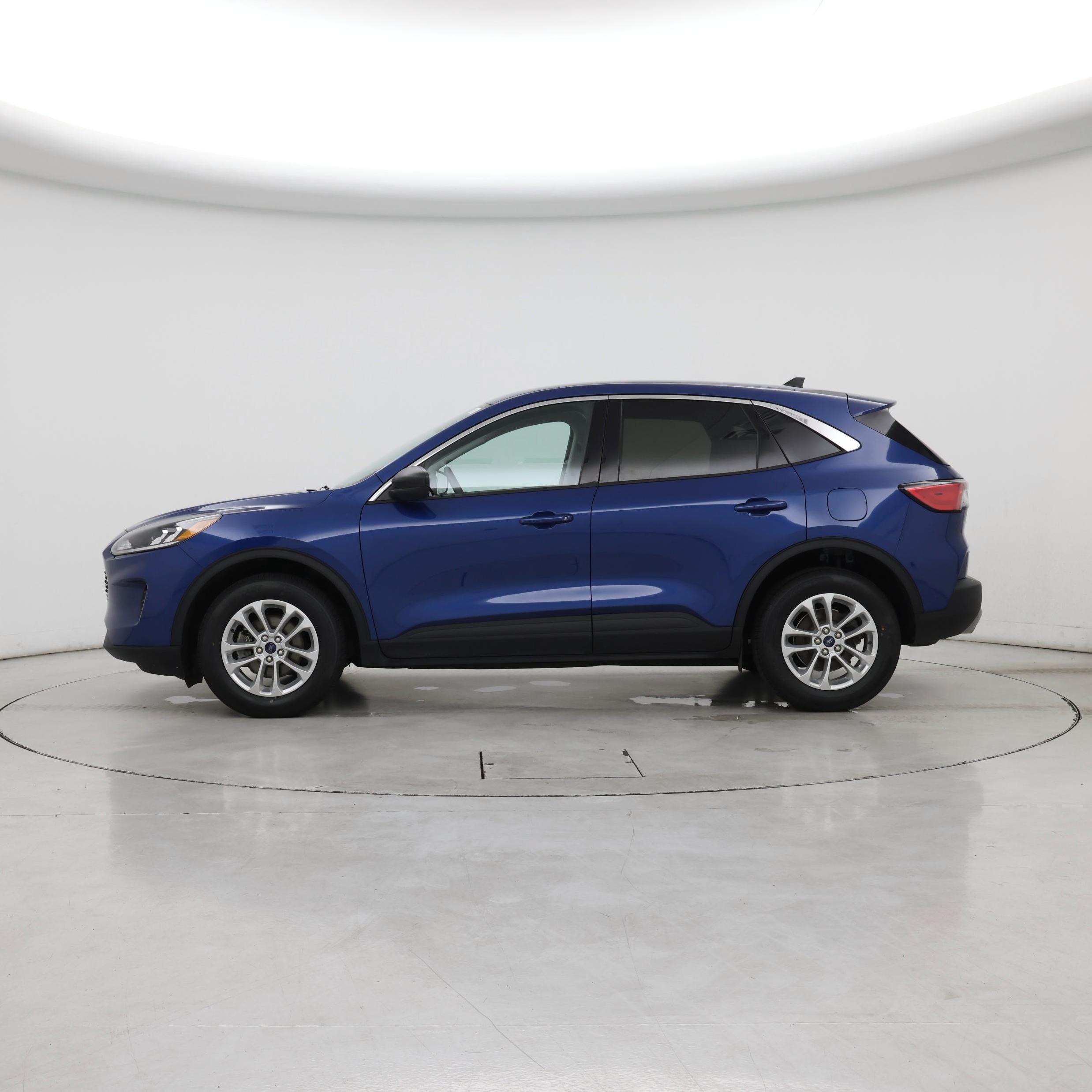 Thumbnail: 2022 Ford Escape - 3