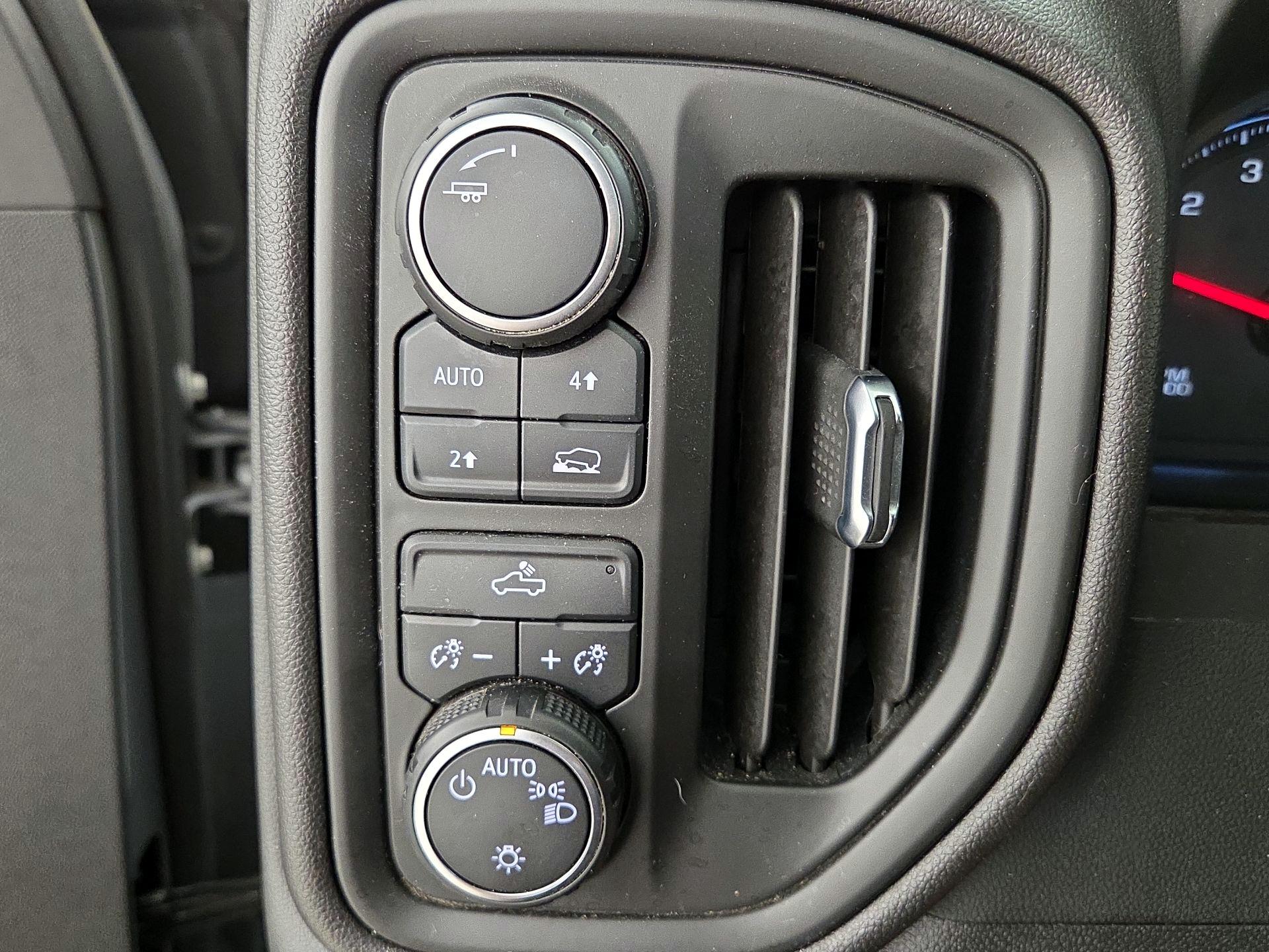 Thumbnail: 2023 Chevrolet Silverado 1500 - 13