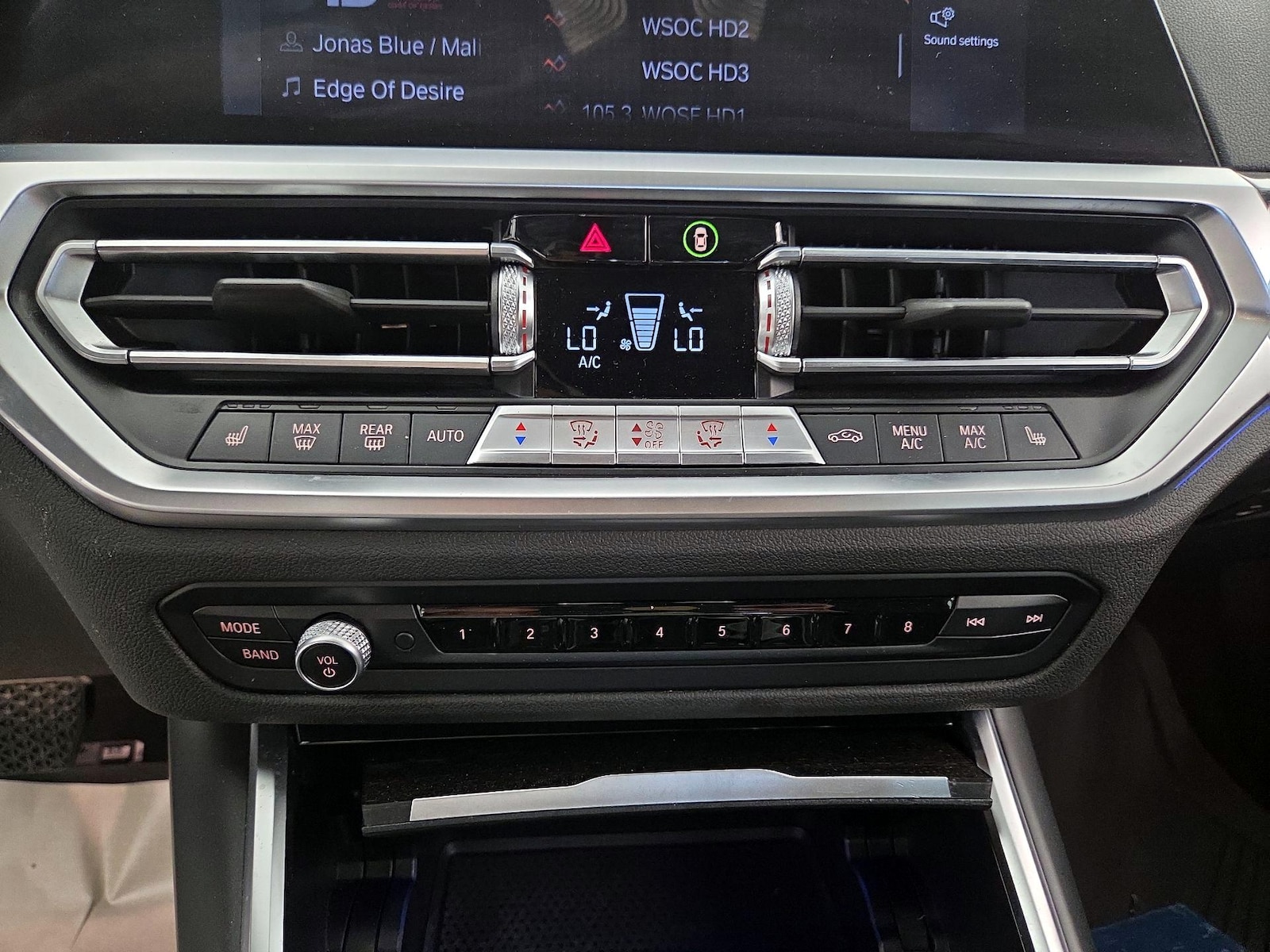 2022 BMW 3 Series 330i - Photo 17
