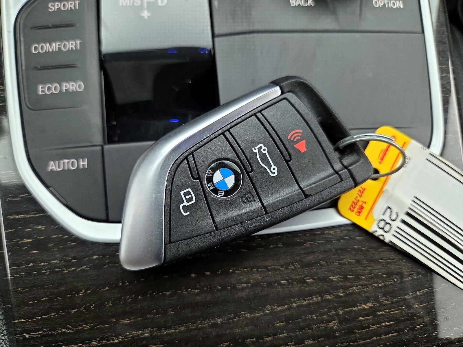 2022 BMW 3 Series 330i - Photo 24