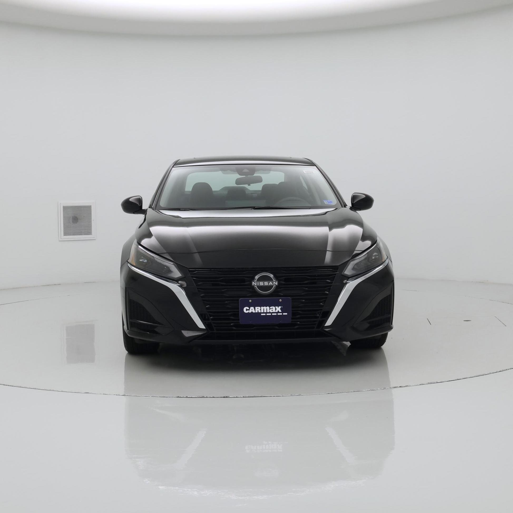 Thumbnail: 2023 Nissan Altima - 5