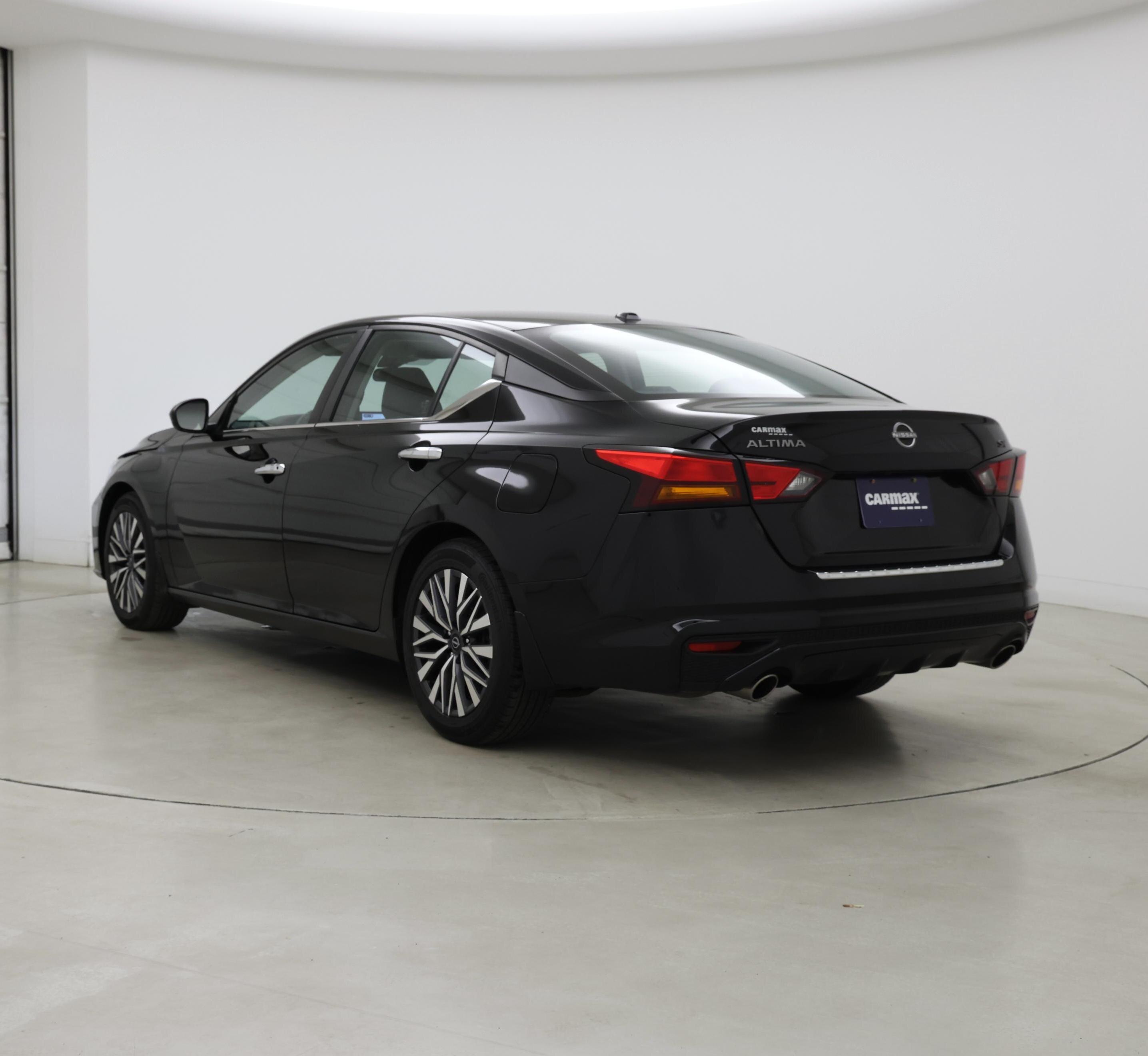 Thumbnail: 2023 Nissan Altima - 2