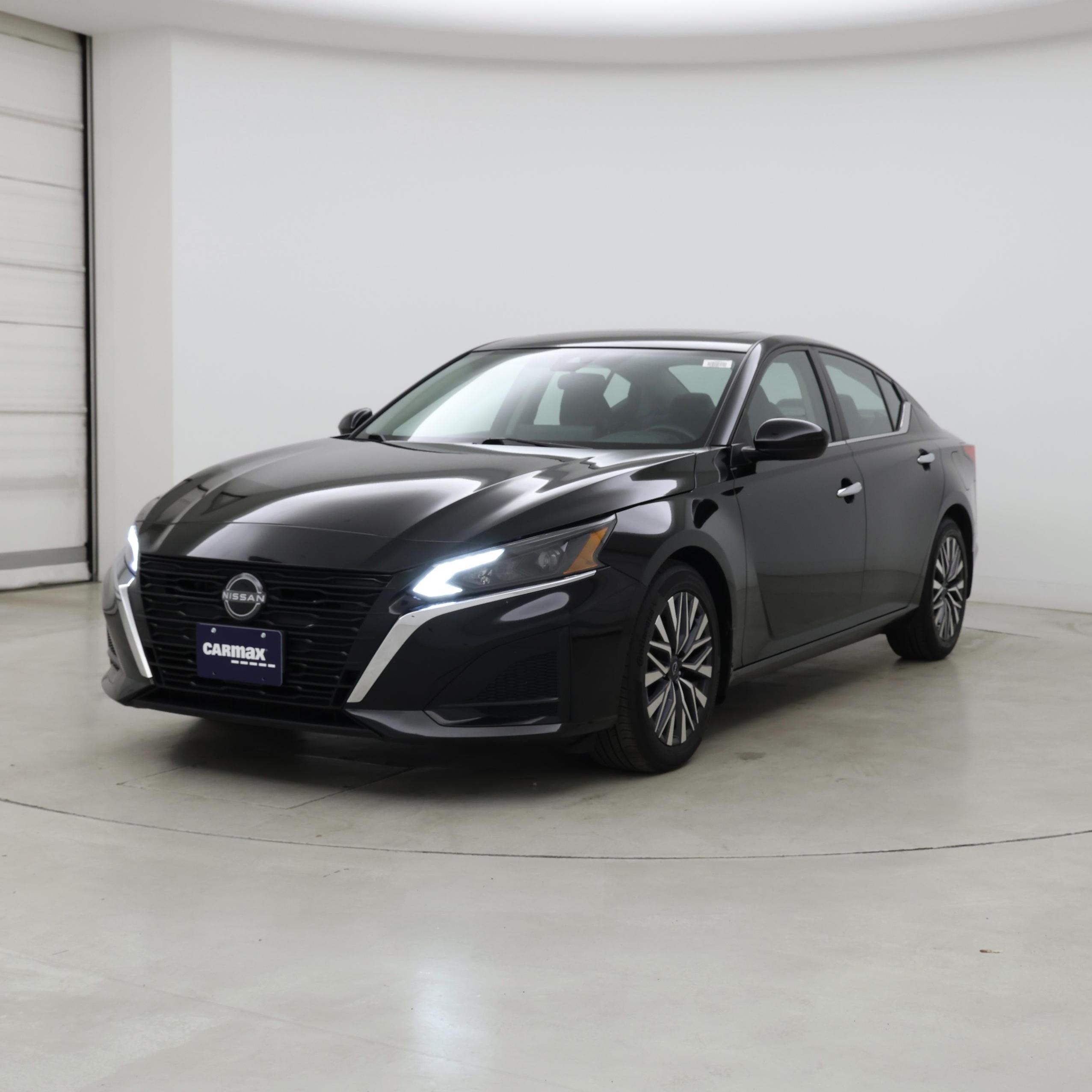 Thumbnail: 2023 Nissan Altima - 4