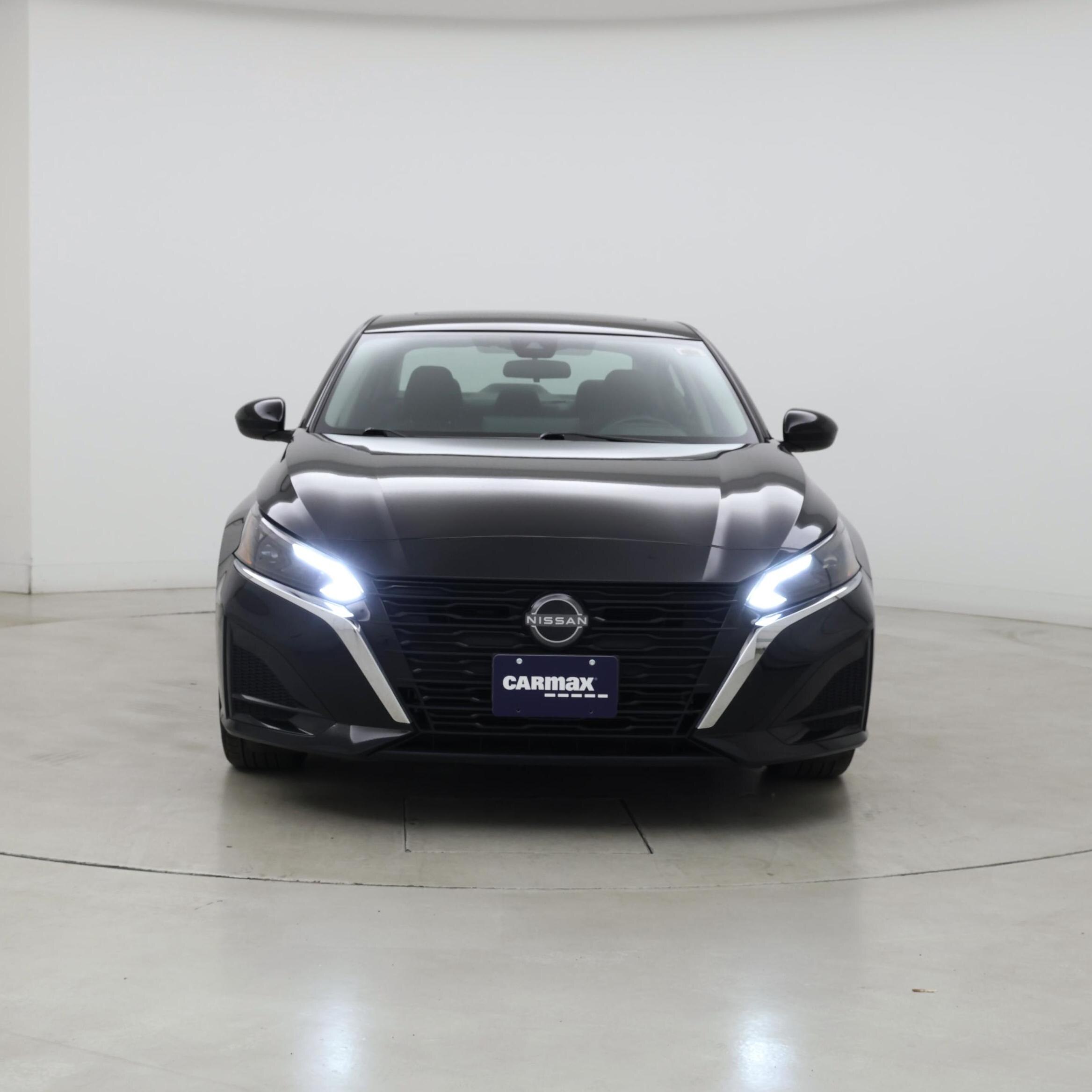 Thumbnail: 2023 Nissan Altima - 5