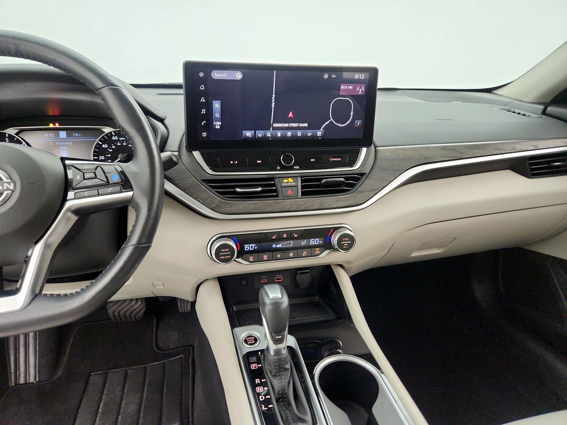 Thumbnail: 2023 Nissan Altima - 9