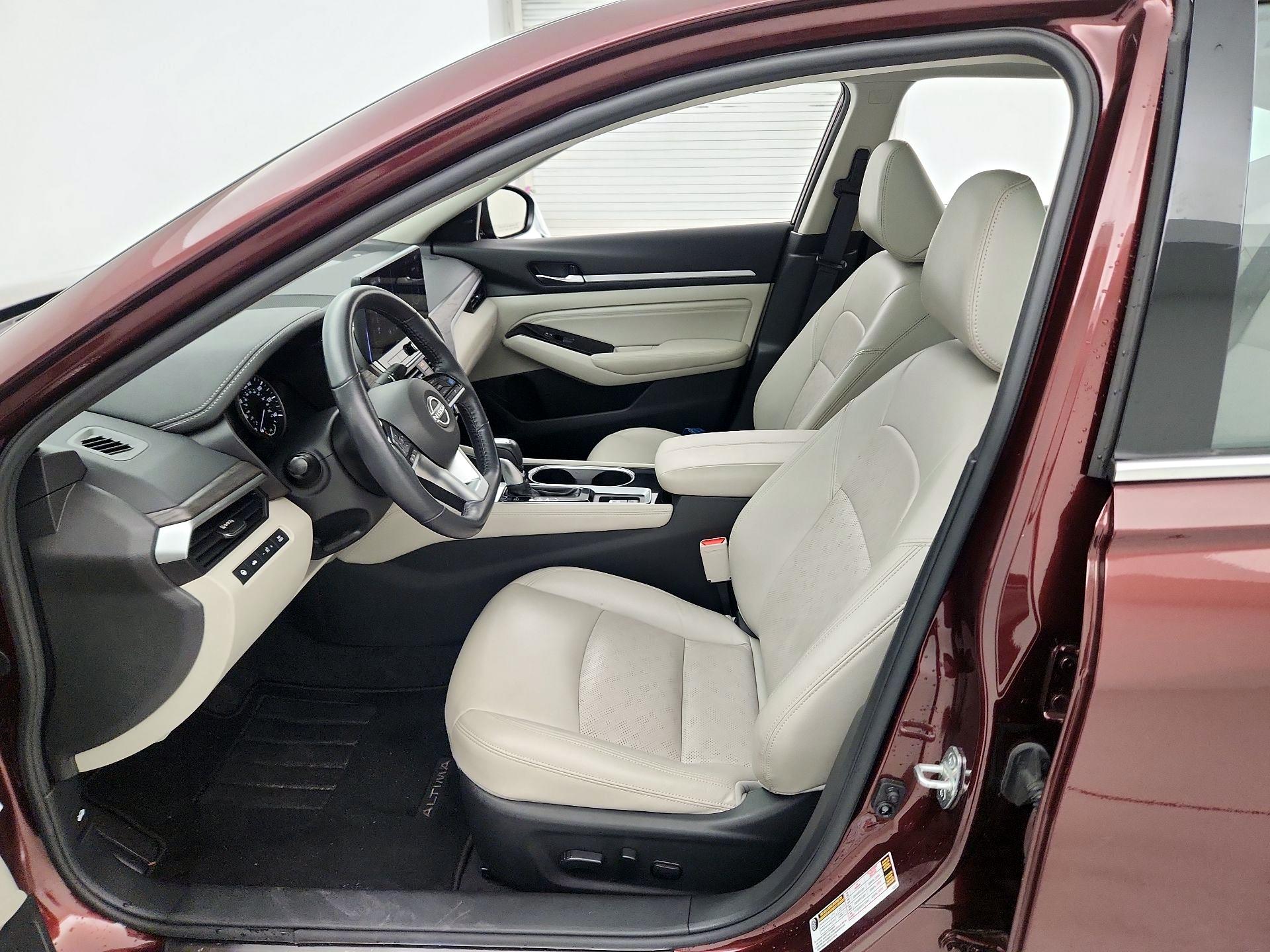 Thumbnail: 2023 Nissan Altima - 11