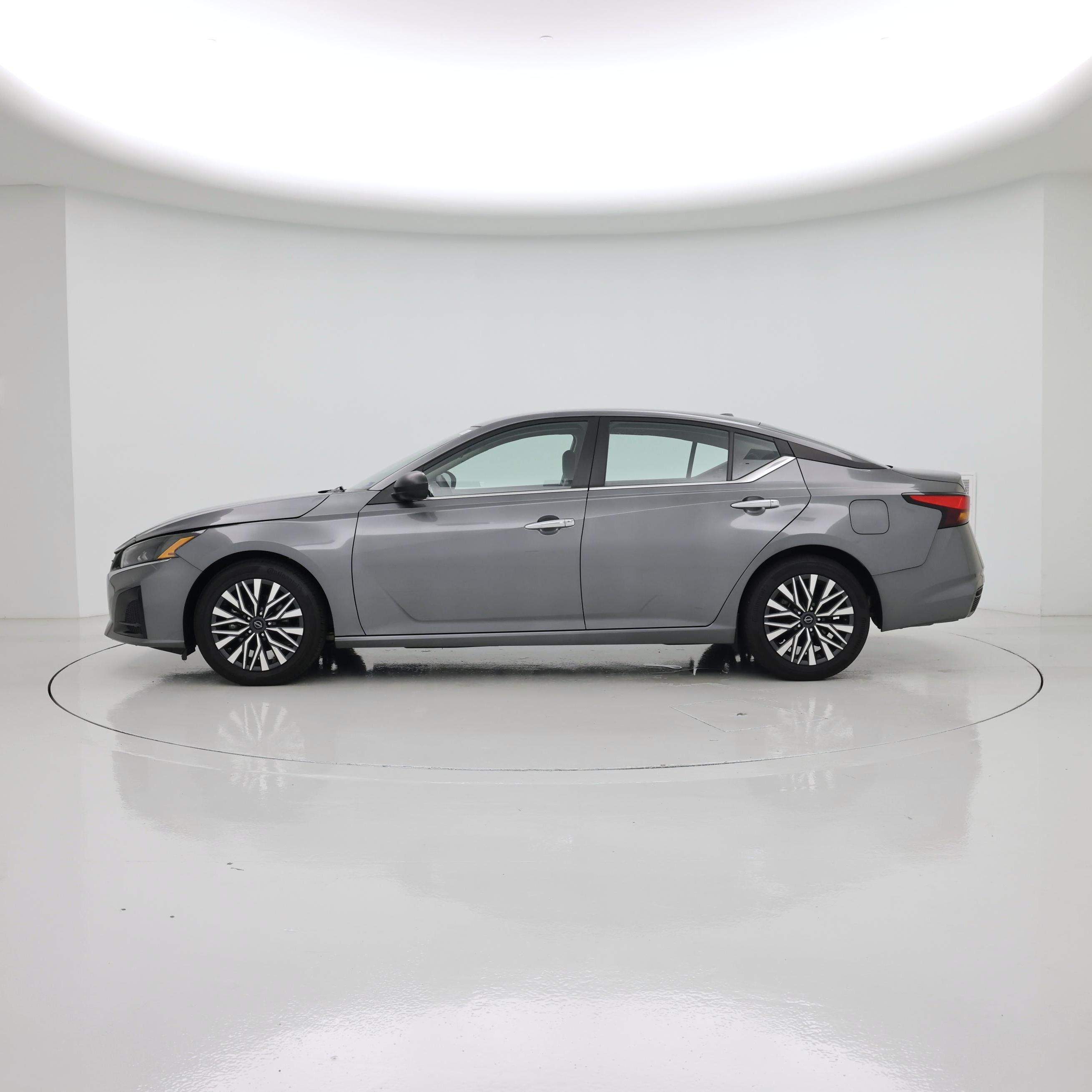 Thumbnail: 2024 Nissan Altima - 3