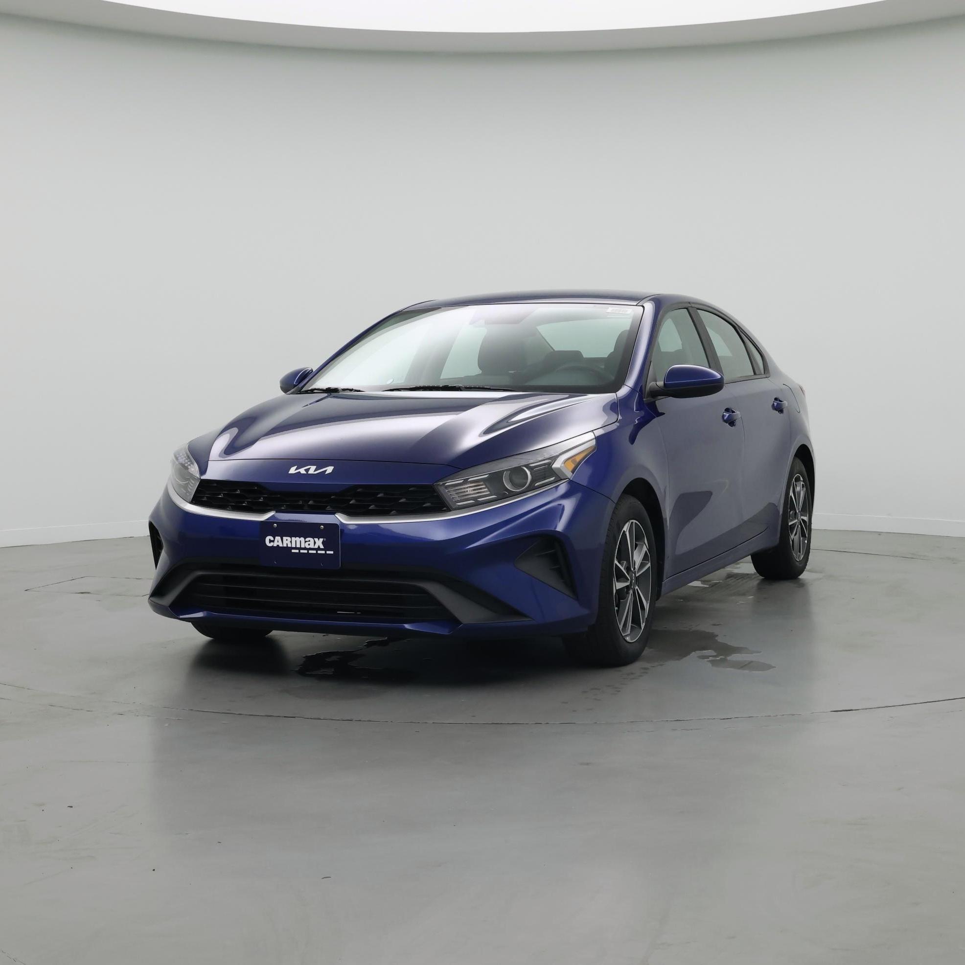 Thumbnail: 2023 Kia Forte - 4