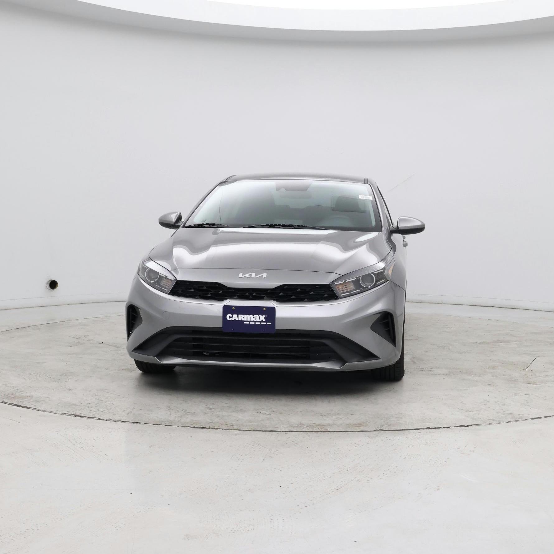 Thumbnail: 2023 Kia Forte - 4