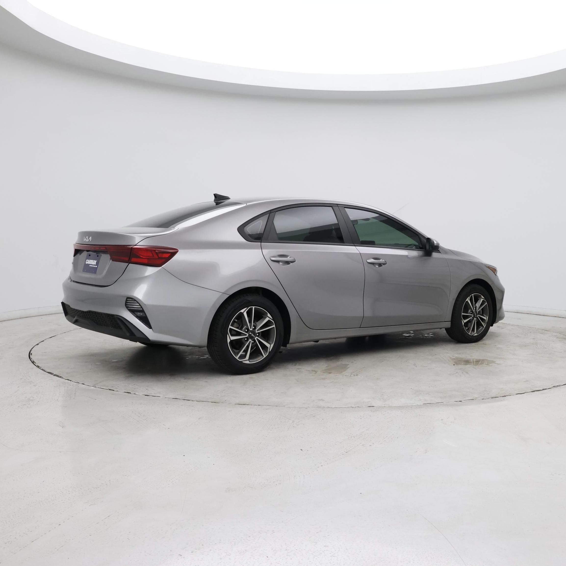 Thumbnail: 2023 Kia Forte - 6