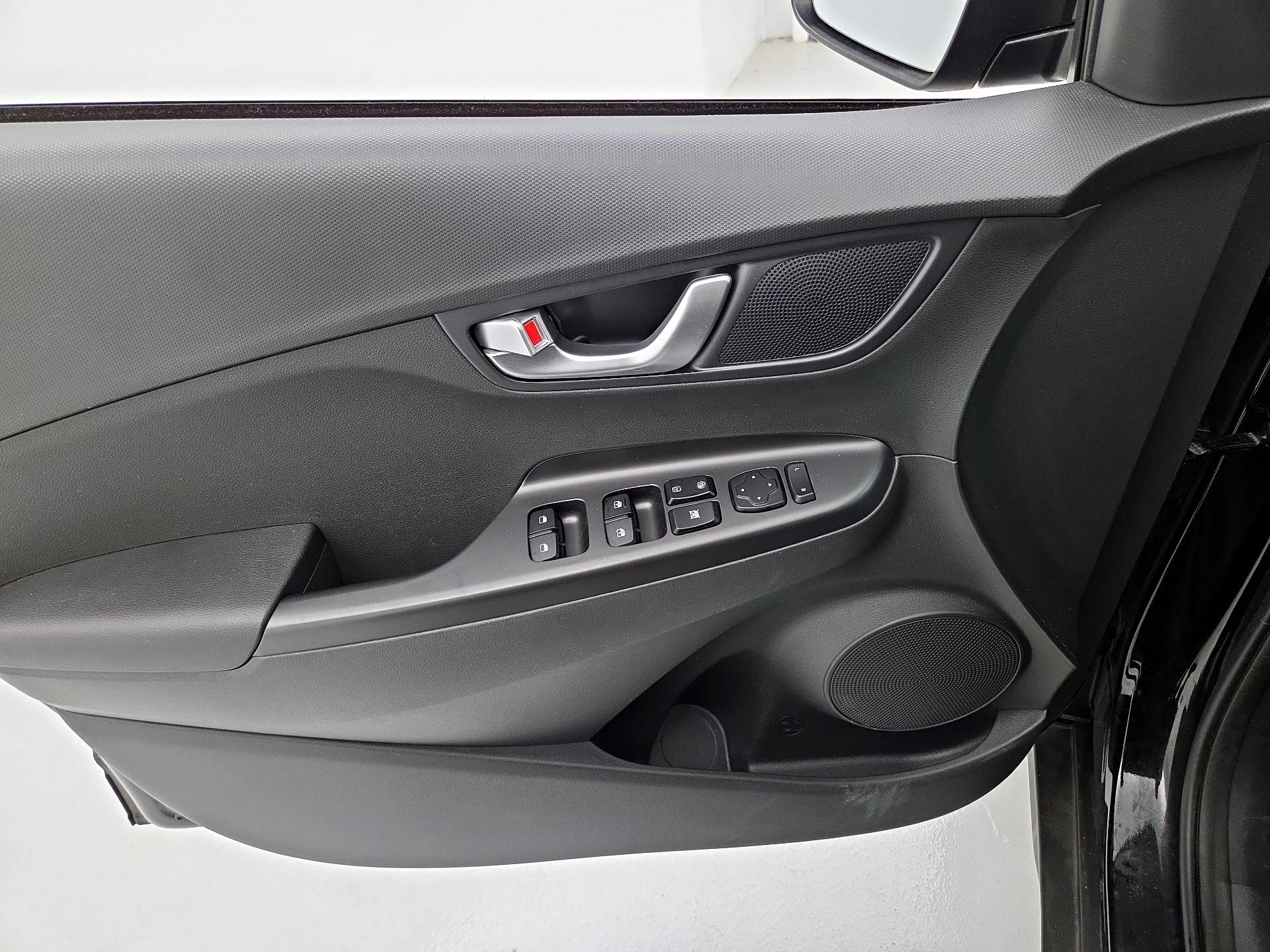 Thumbnail: 2023 Hyundai Kona - 12