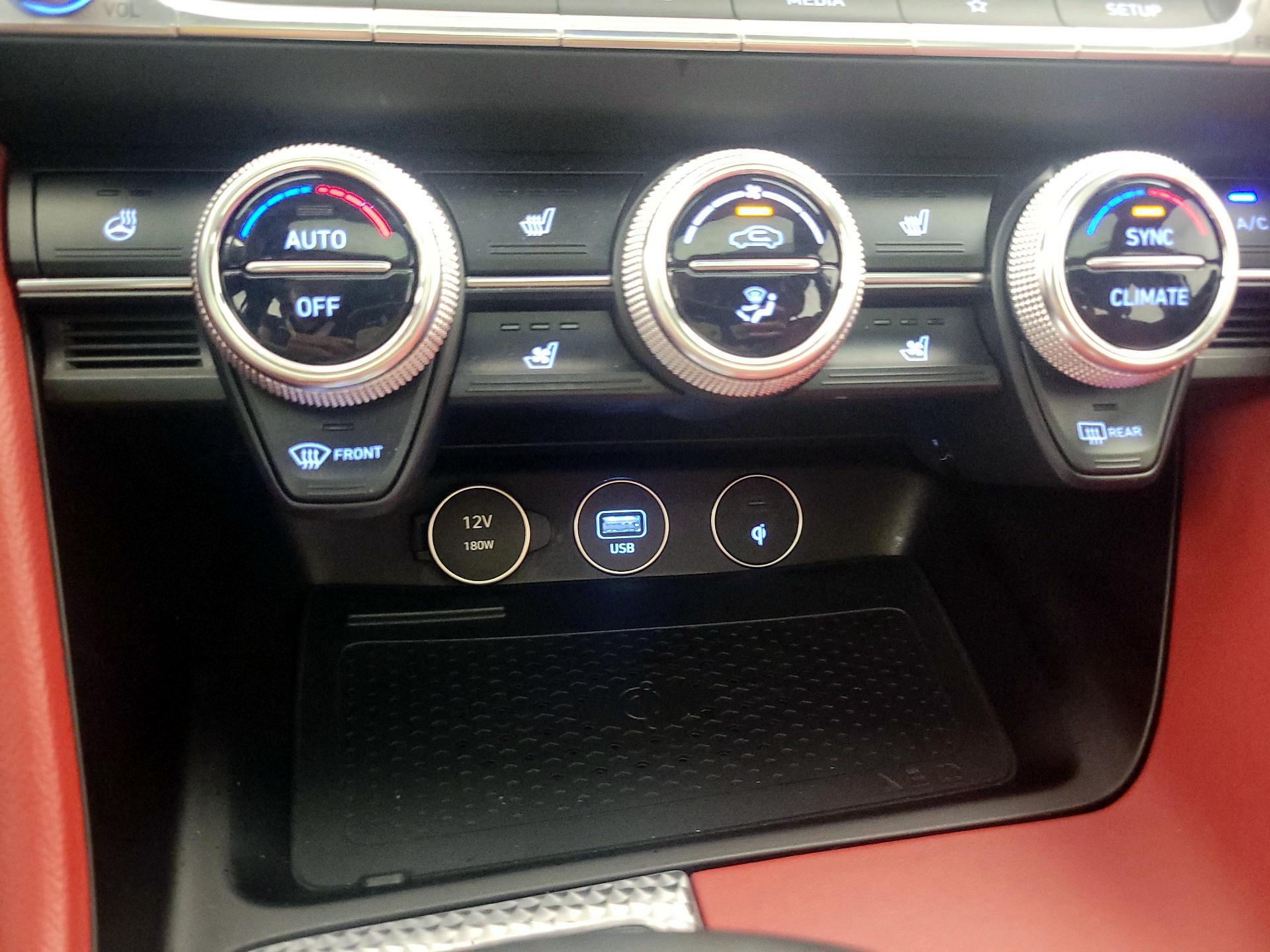 Thumbnail: 2023 Genesis G70 - 15