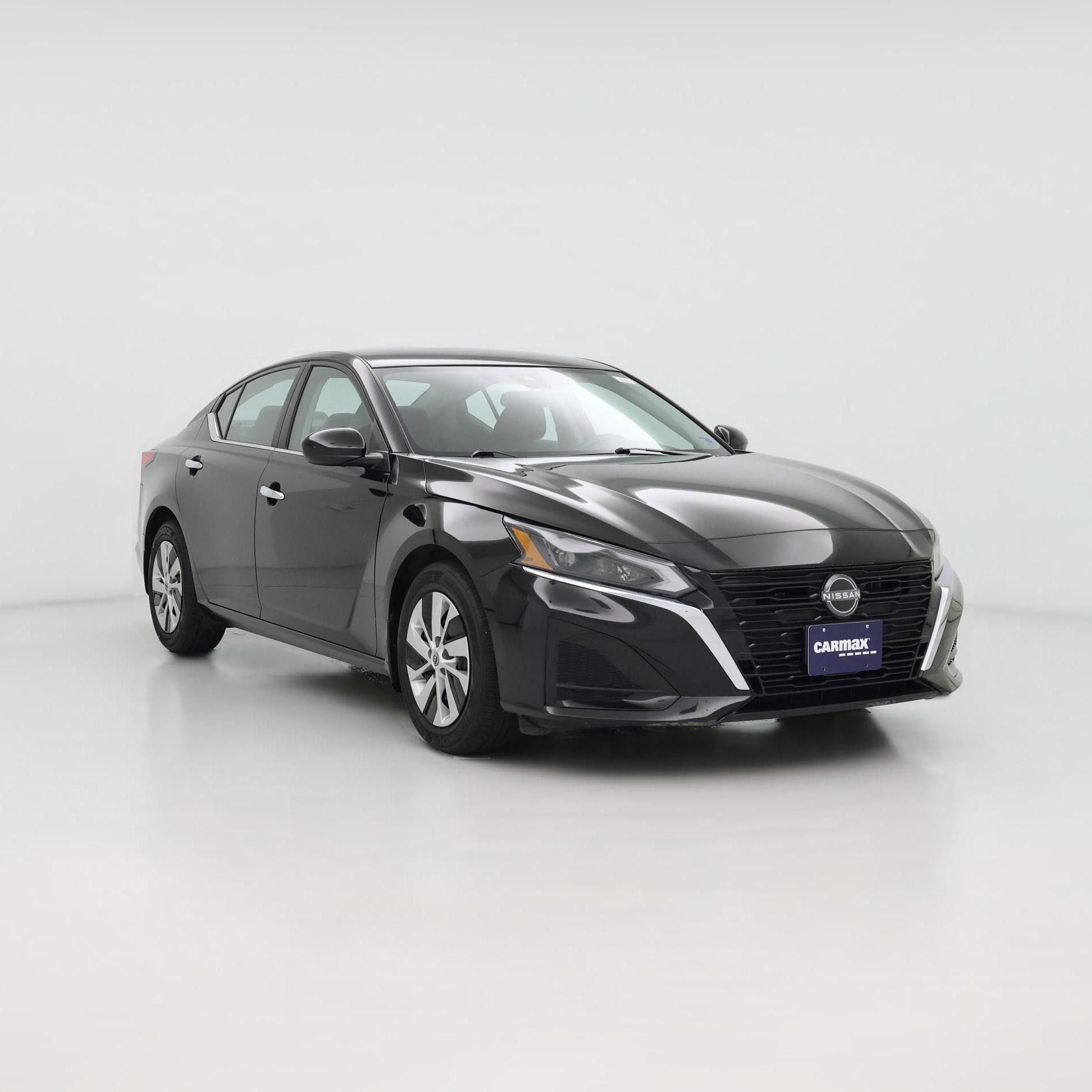 Thumbnail: 2023 Nissan Altima - 1