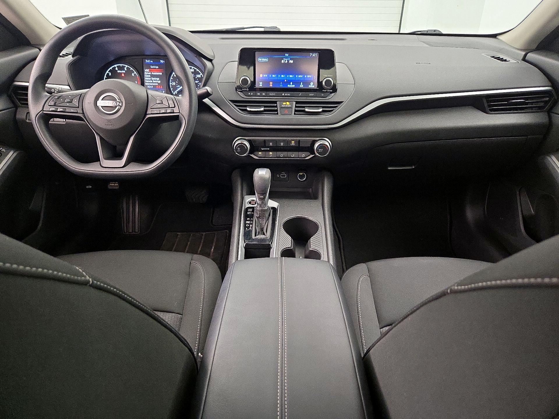 Thumbnail: 2023 Nissan Altima - 9
