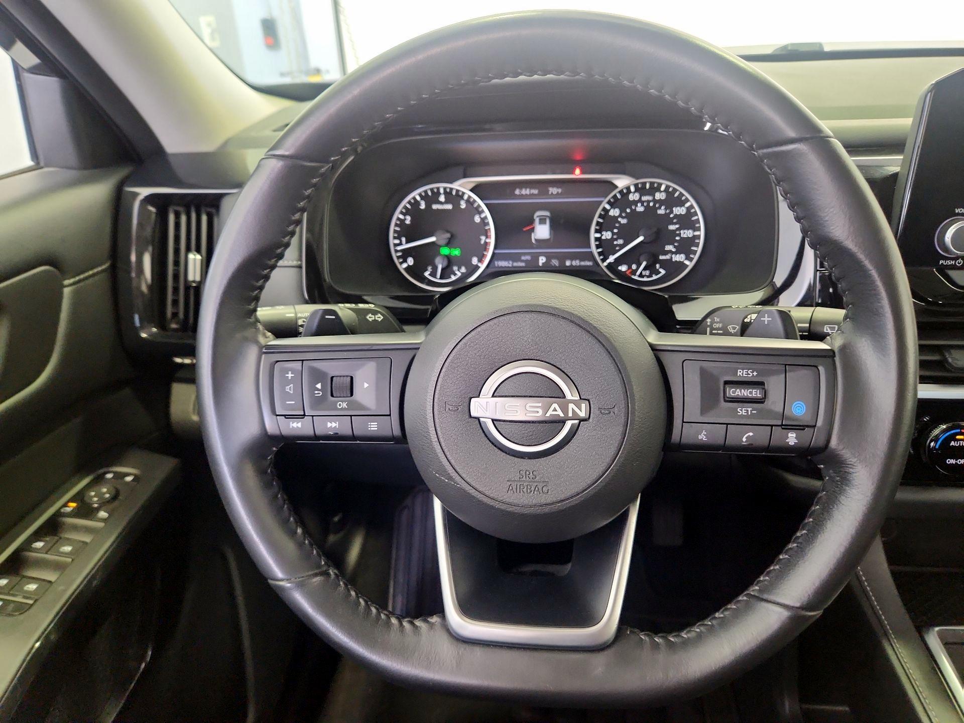 Thumbnail: 2024 Nissan Pathfinder - 10