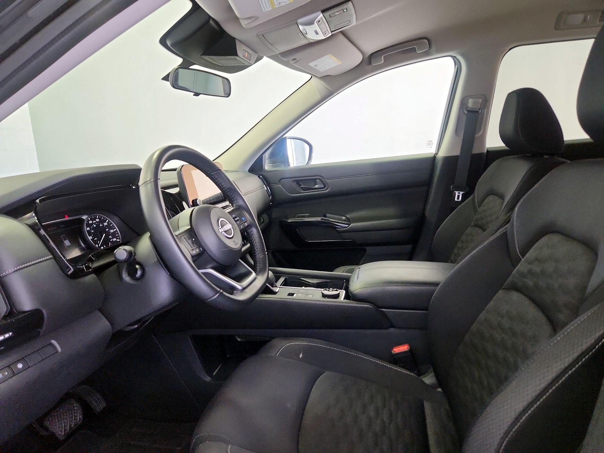 Thumbnail: 2024 Nissan Pathfinder - 11