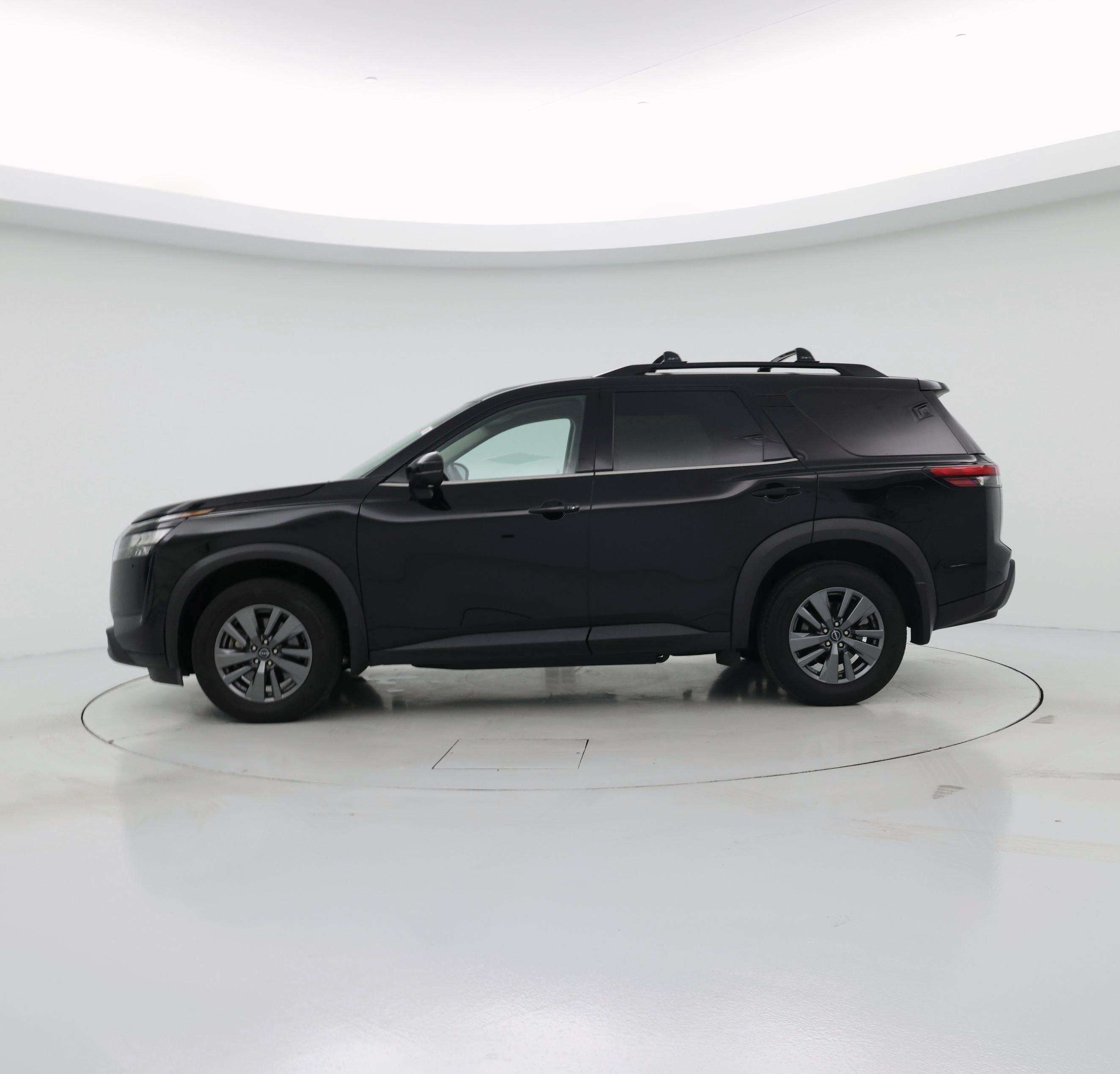 Thumbnail: 2024 Nissan Pathfinder - 3